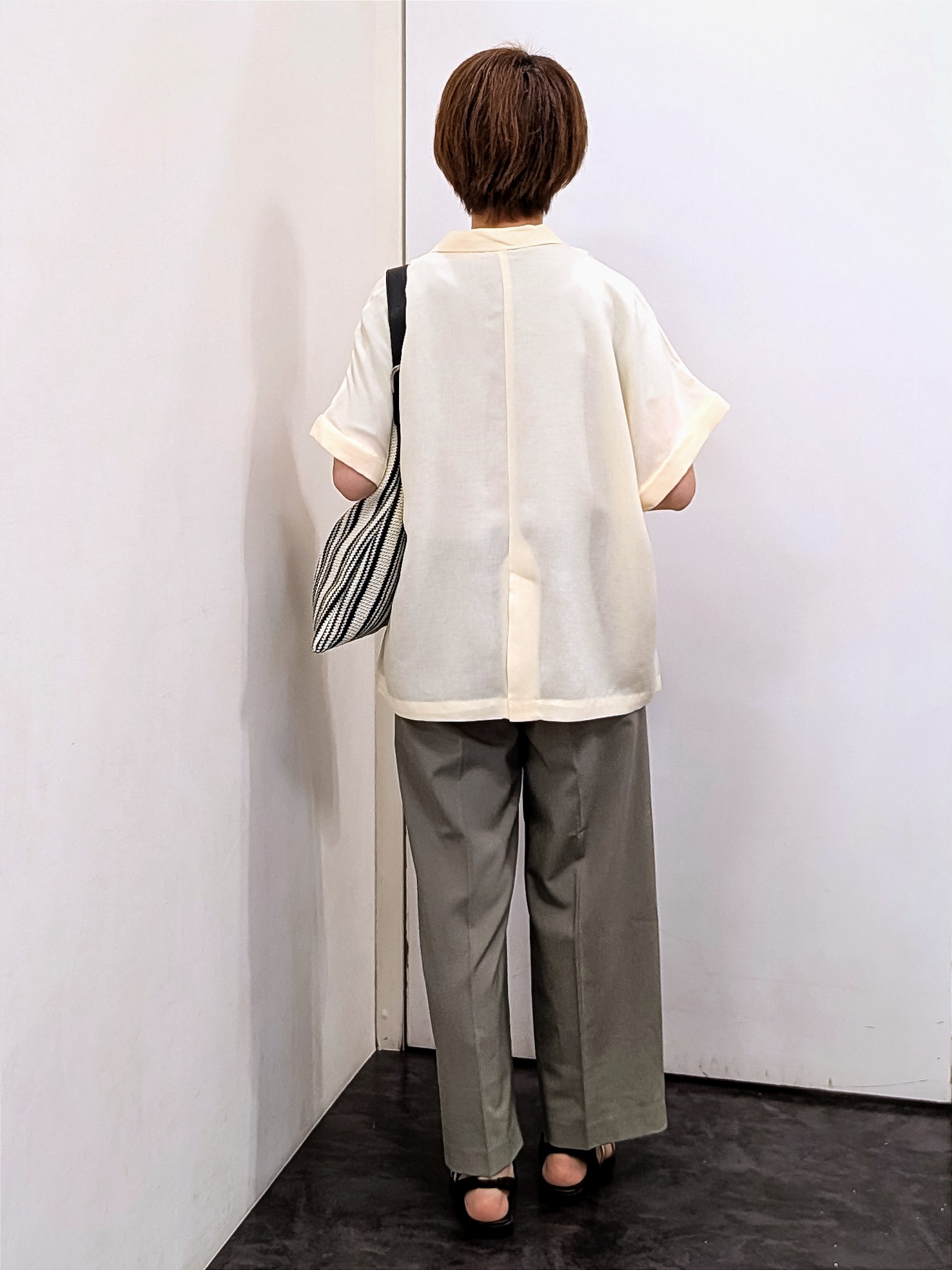 やまちゃんさんの「grove｜【洗濯機OK・ひんやり/SETUP可】シワになりにくいハーフスリーブジャケット」を使ったコーディネート