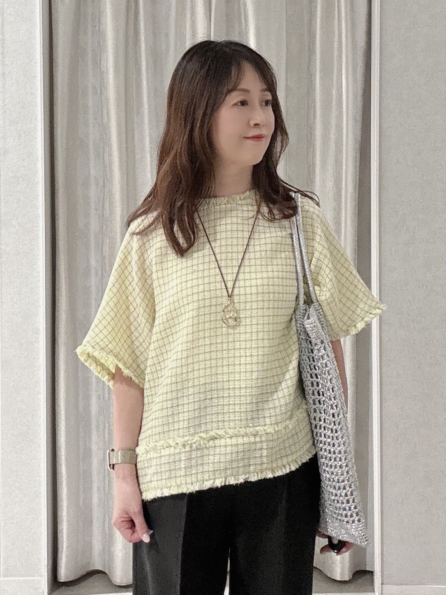 makiさんの「UNTITLED｜ファンシーツイードブラウス」を使ったコーディネート