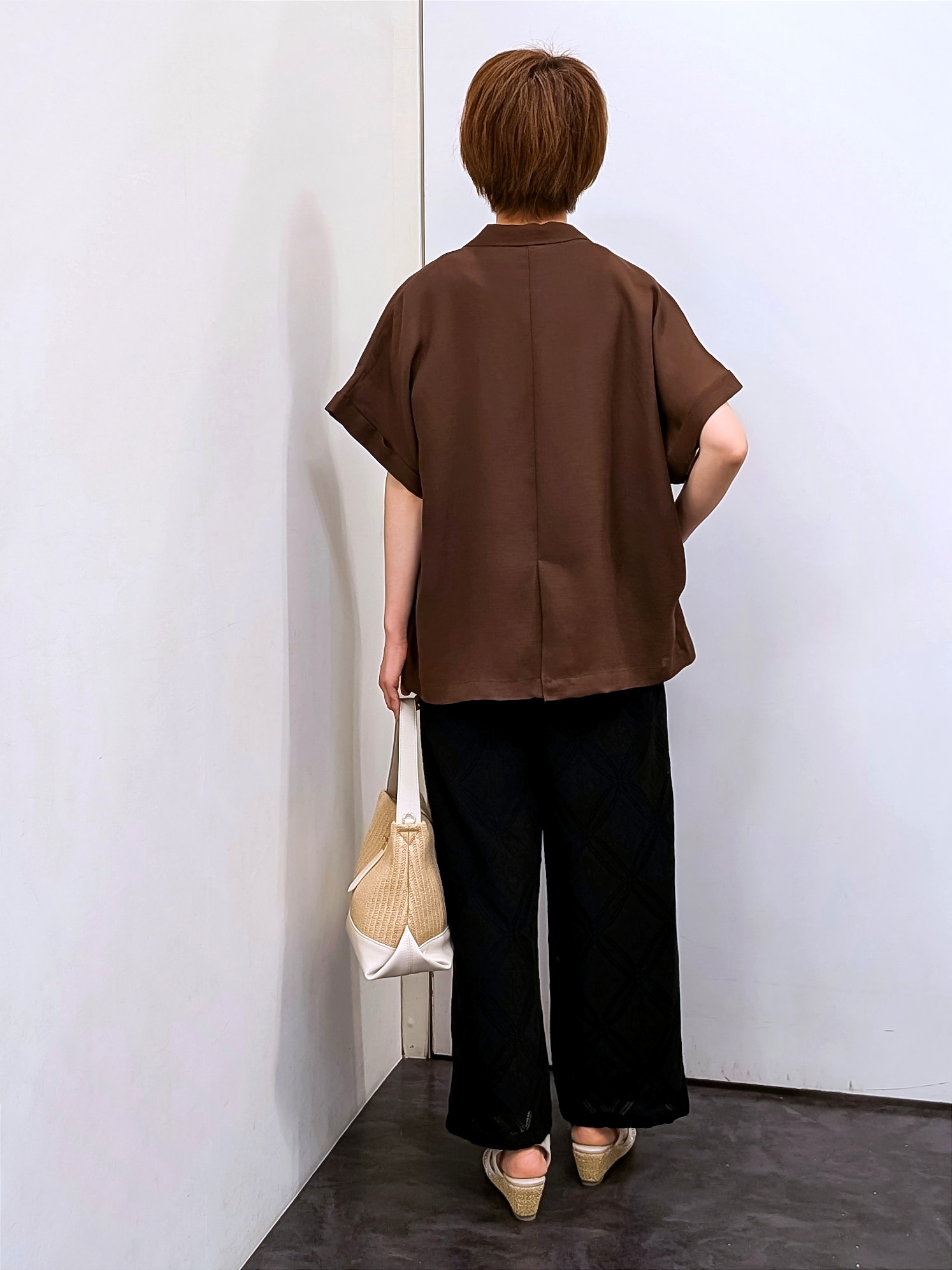 やまちゃんさんの「grove｜【洗濯機OK・ひんやり/SETUP可】シワになりにくいハーフスリーブジャケット」を使ったコーディネート
