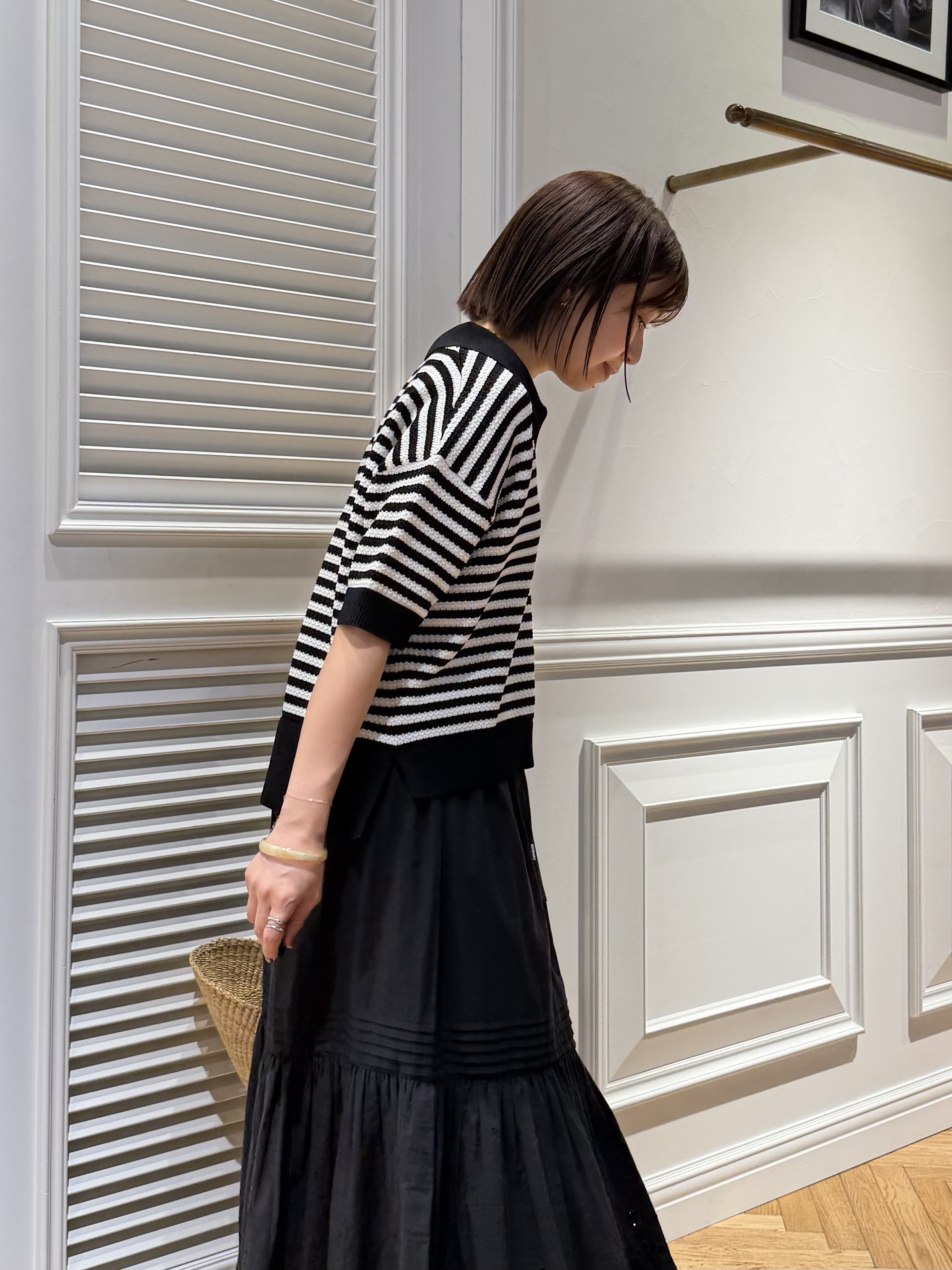 つじ まこさんの「DRESSTERIOR｜ウォッシャブルスキッパークロップドニット」を使ったコーディネート