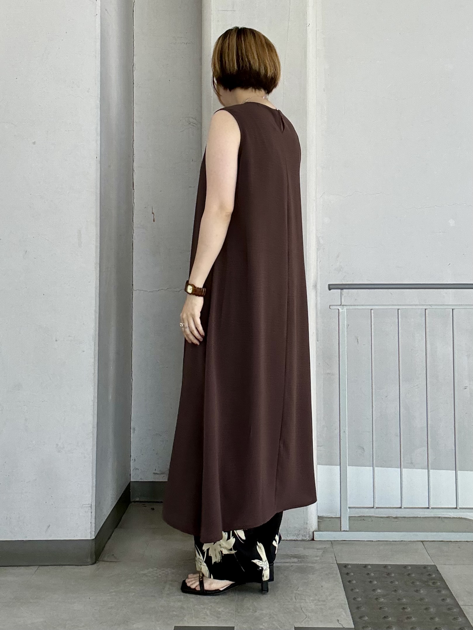 aiさんの「THE SHOP TK｜【ひんやり／防しわ／吸水速乾／UV】美しさを1日中キープ ノースリーブフレアワンピース」を使ったコーディネート