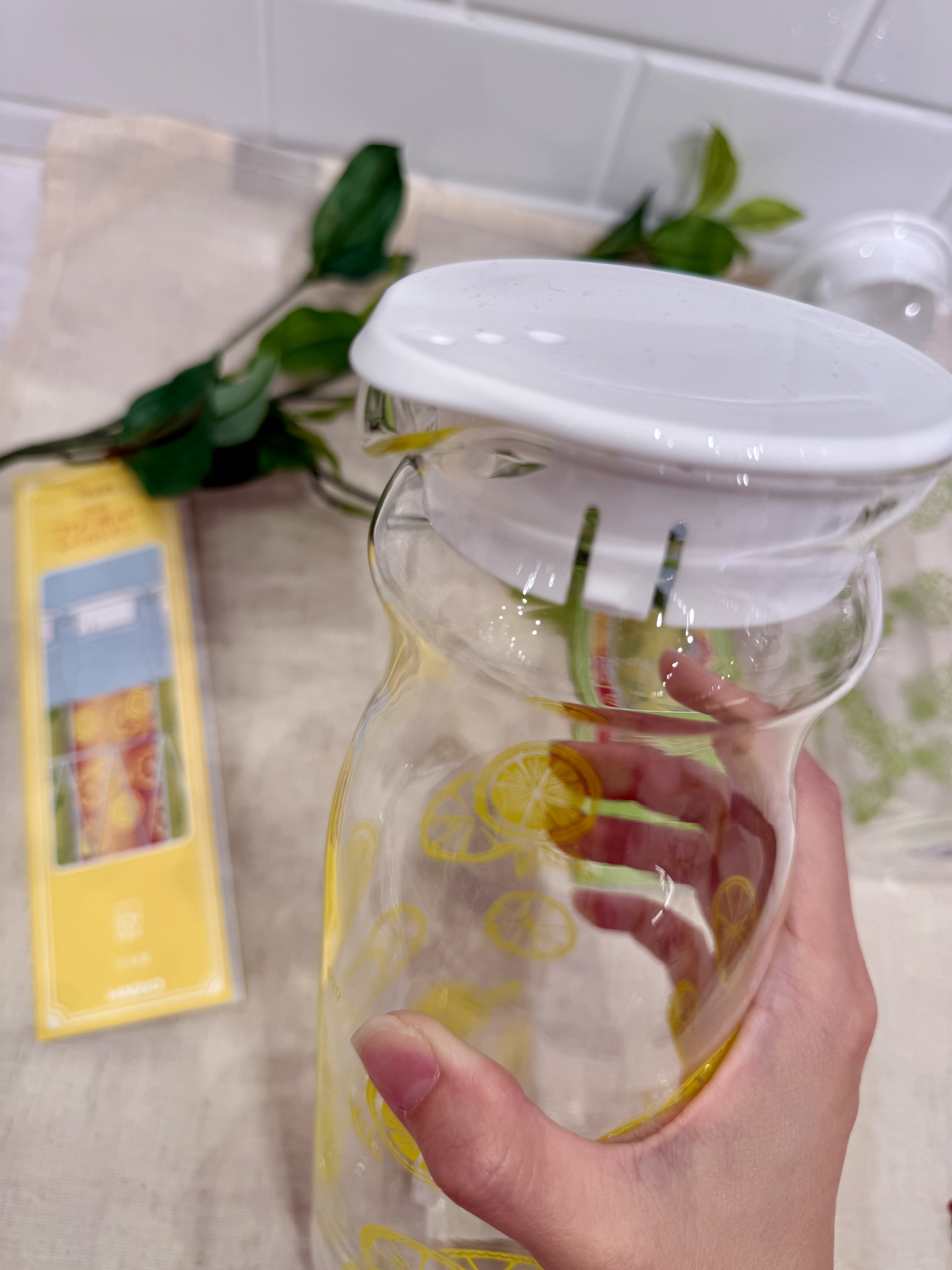 きのこさんの「212 KITCHEN STORE｜フリーポット レトロ レモン1.2 ＜HARIO ハリオ＞」を使ったコーディネート