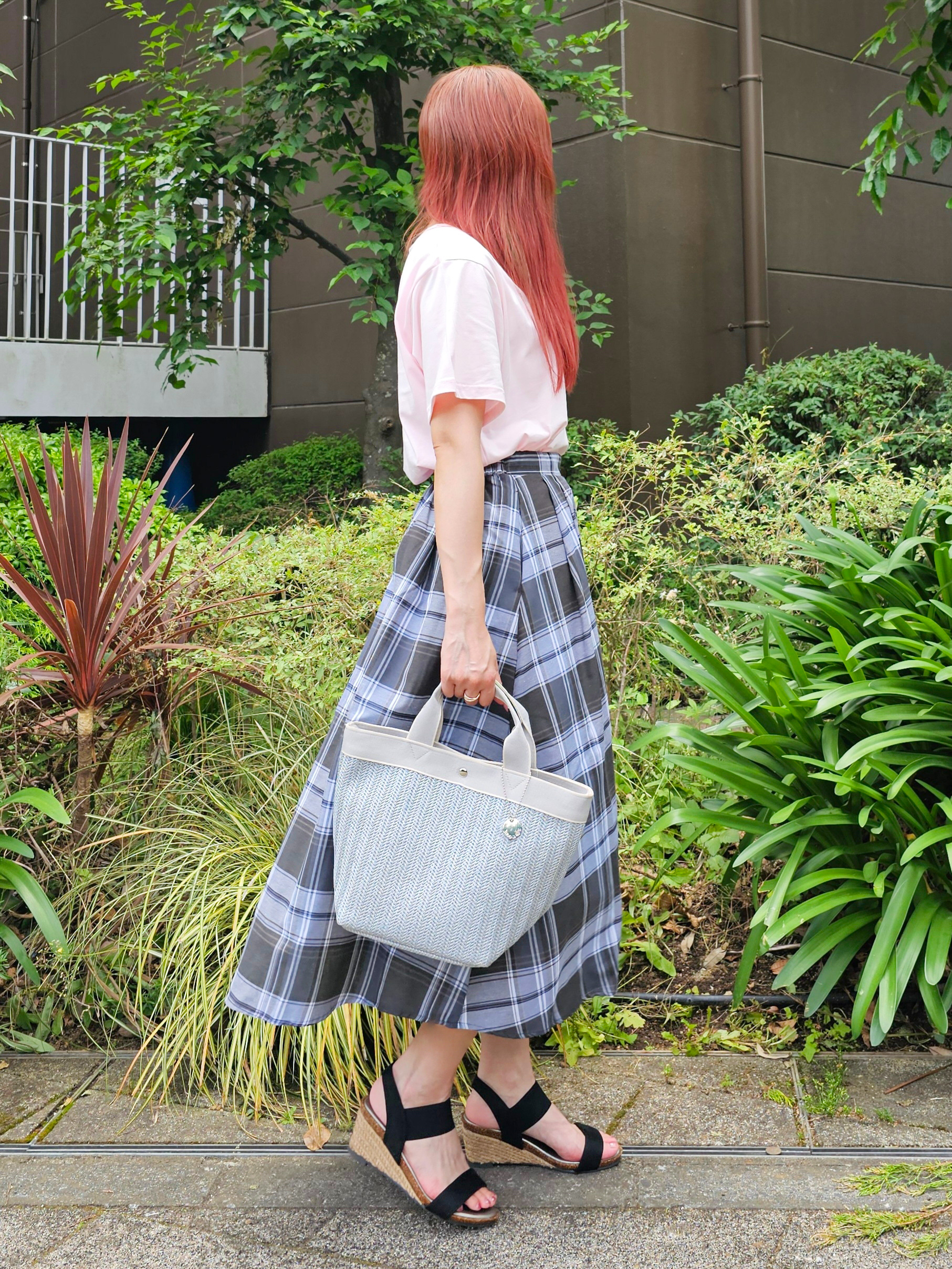 ゆゆさんの「SHOO･LA･RUE｜【綿100%/ひんやり/S-LL】選べる3柄 大人のプリントTシャツ」を使ったコーディネート