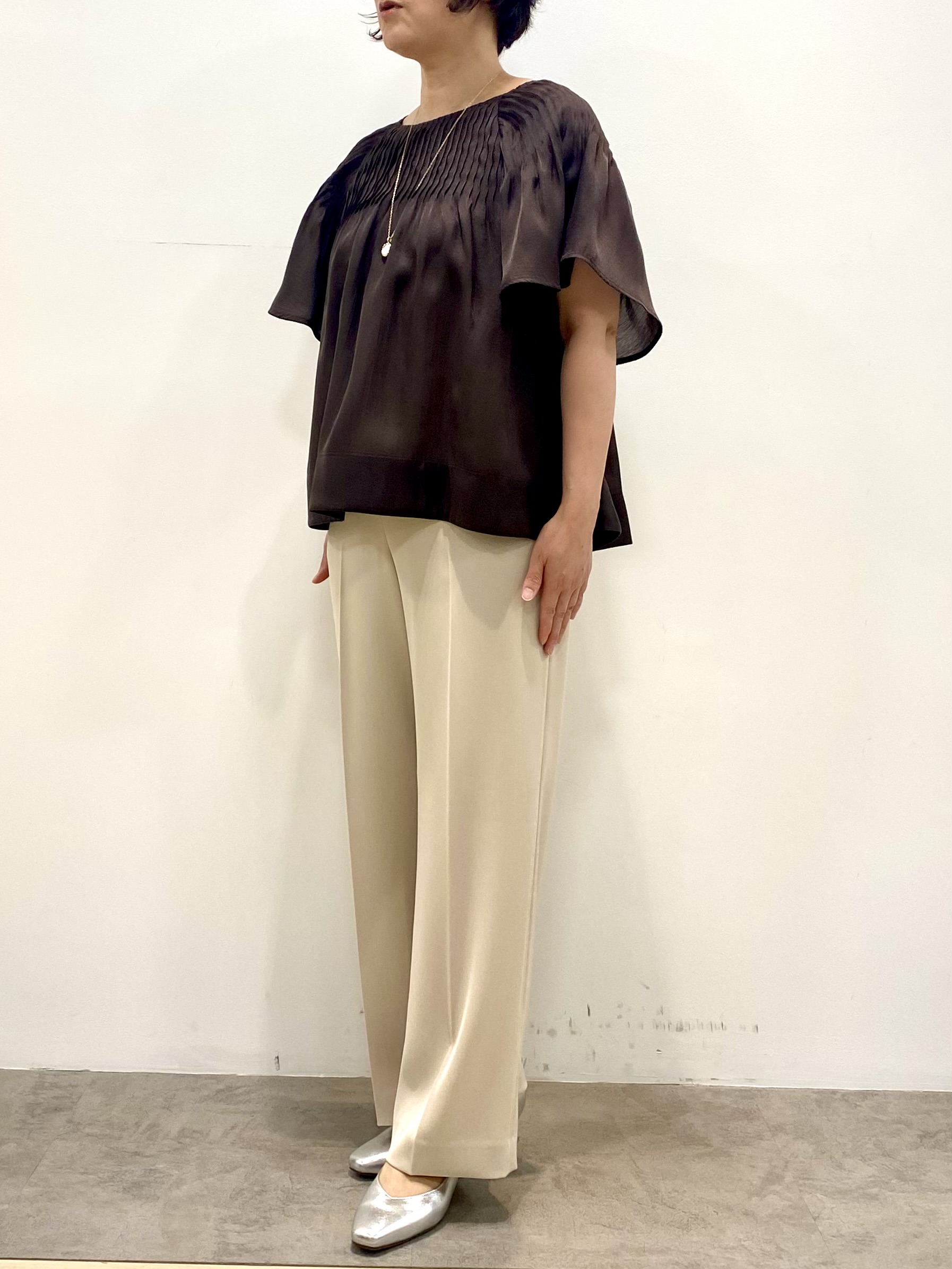 oharaさんの「Reflect｜ピンタックデザインフレアスリーブブラウス」を使ったコーディネート