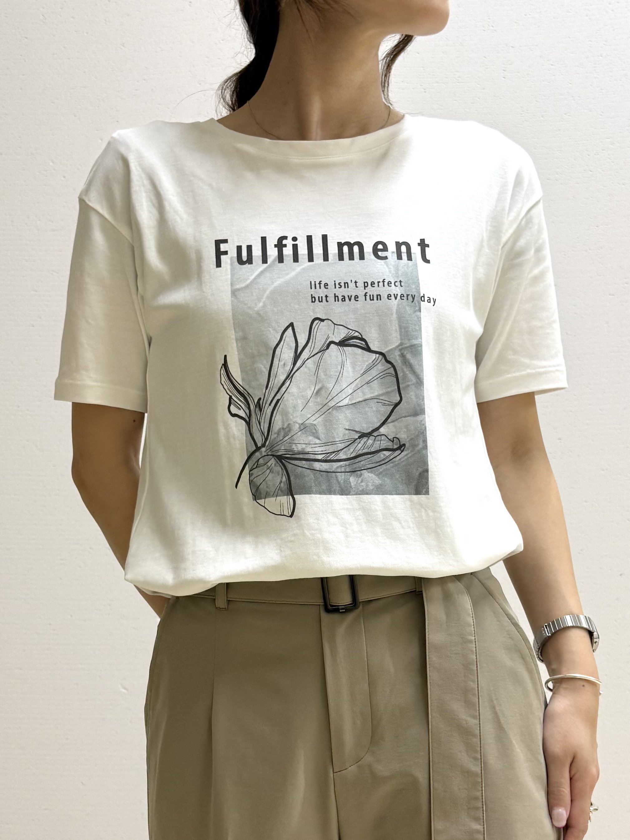 mamiさんの「INDIVI｜【UVケア／選べるグラフィック】スムースジャージTシャツ」を使ったコーディネート