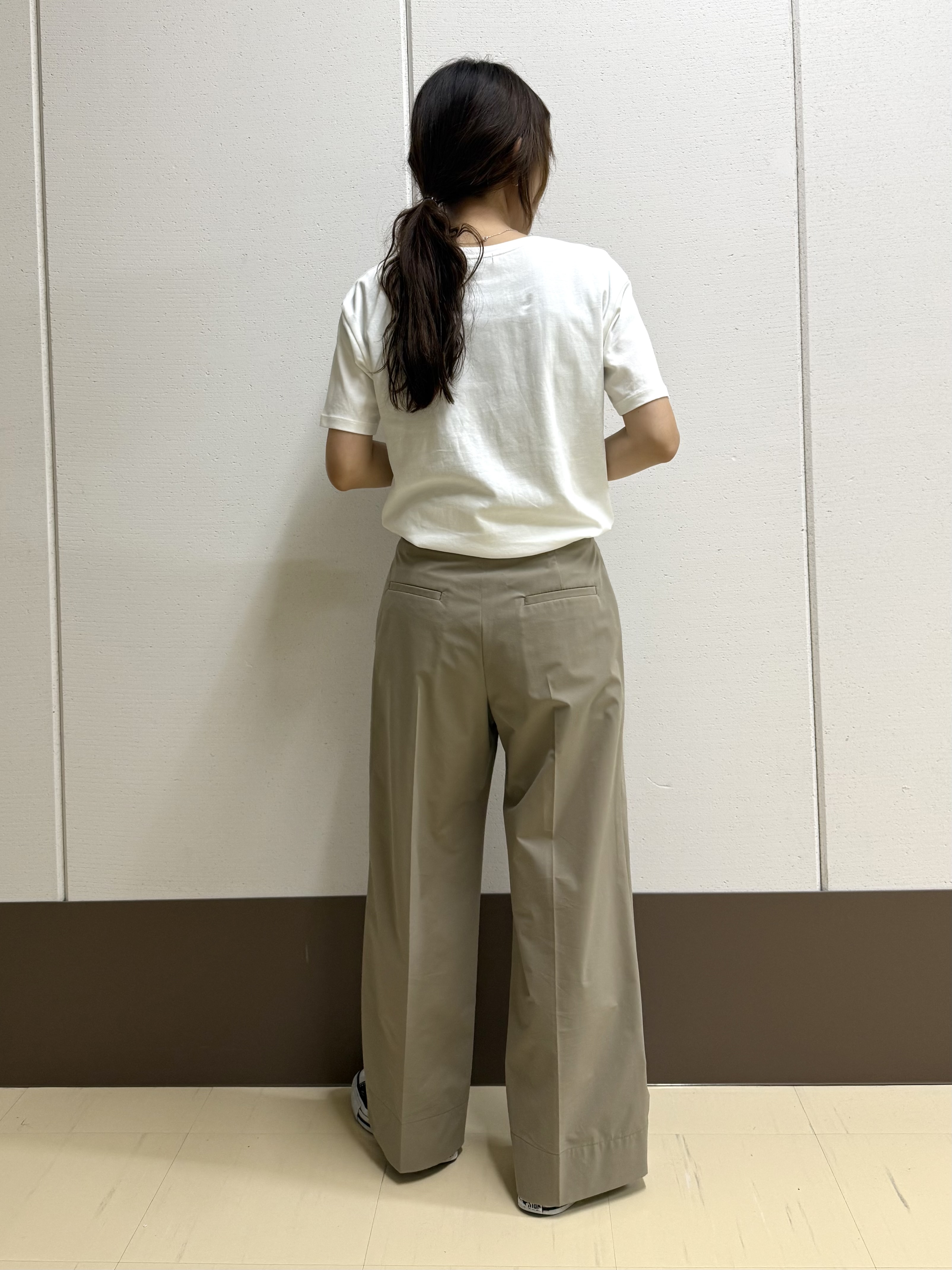 mamiさんの「INDIVI｜【UVケア／選べるグラフィック】スムースジャージTシャツ」を使ったコーディネート