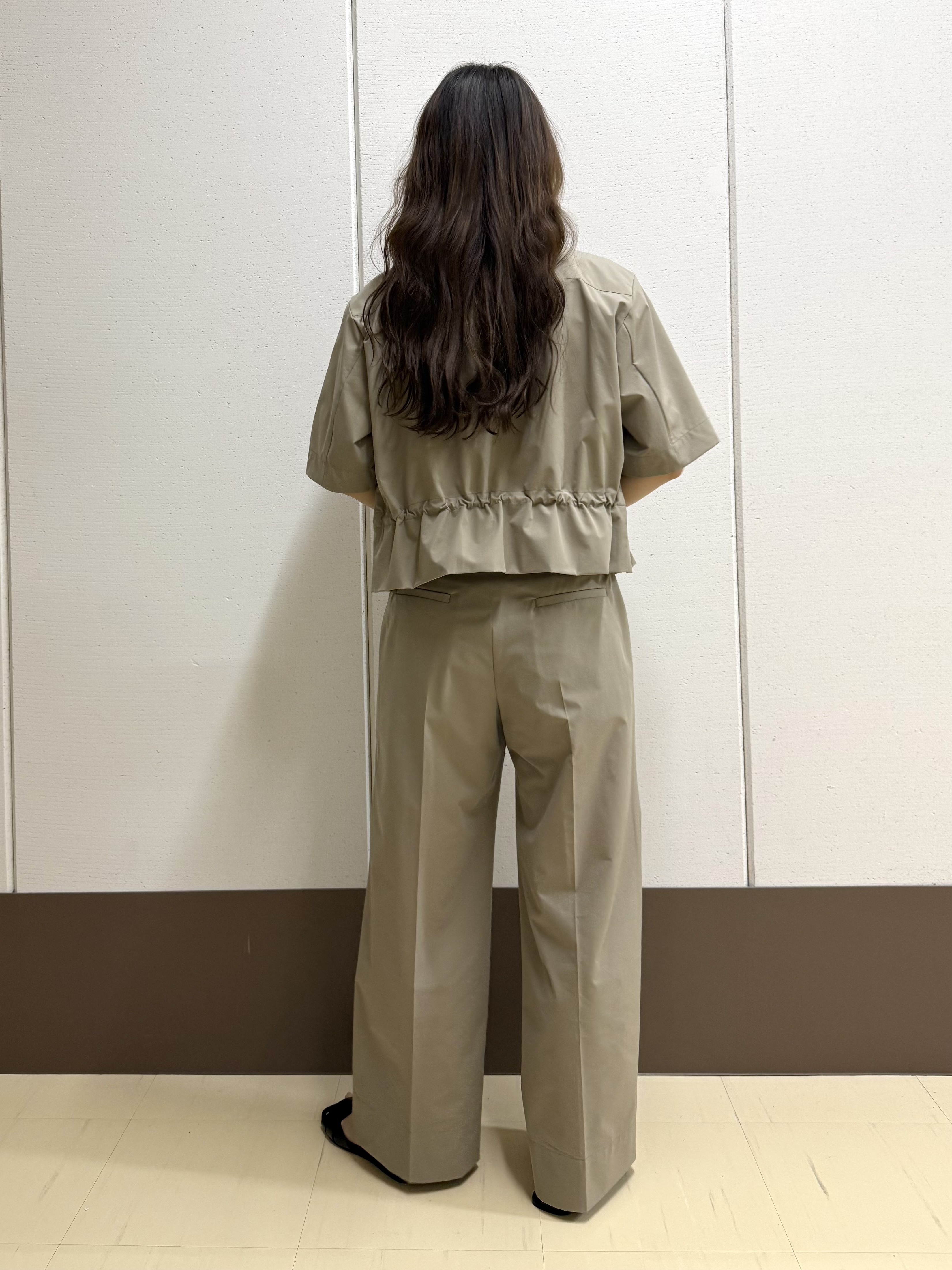 mamiさんの「INDIVI｜【UVケア／選べるグラフィック】スムースジャージTシャツ」を使ったコーディネート