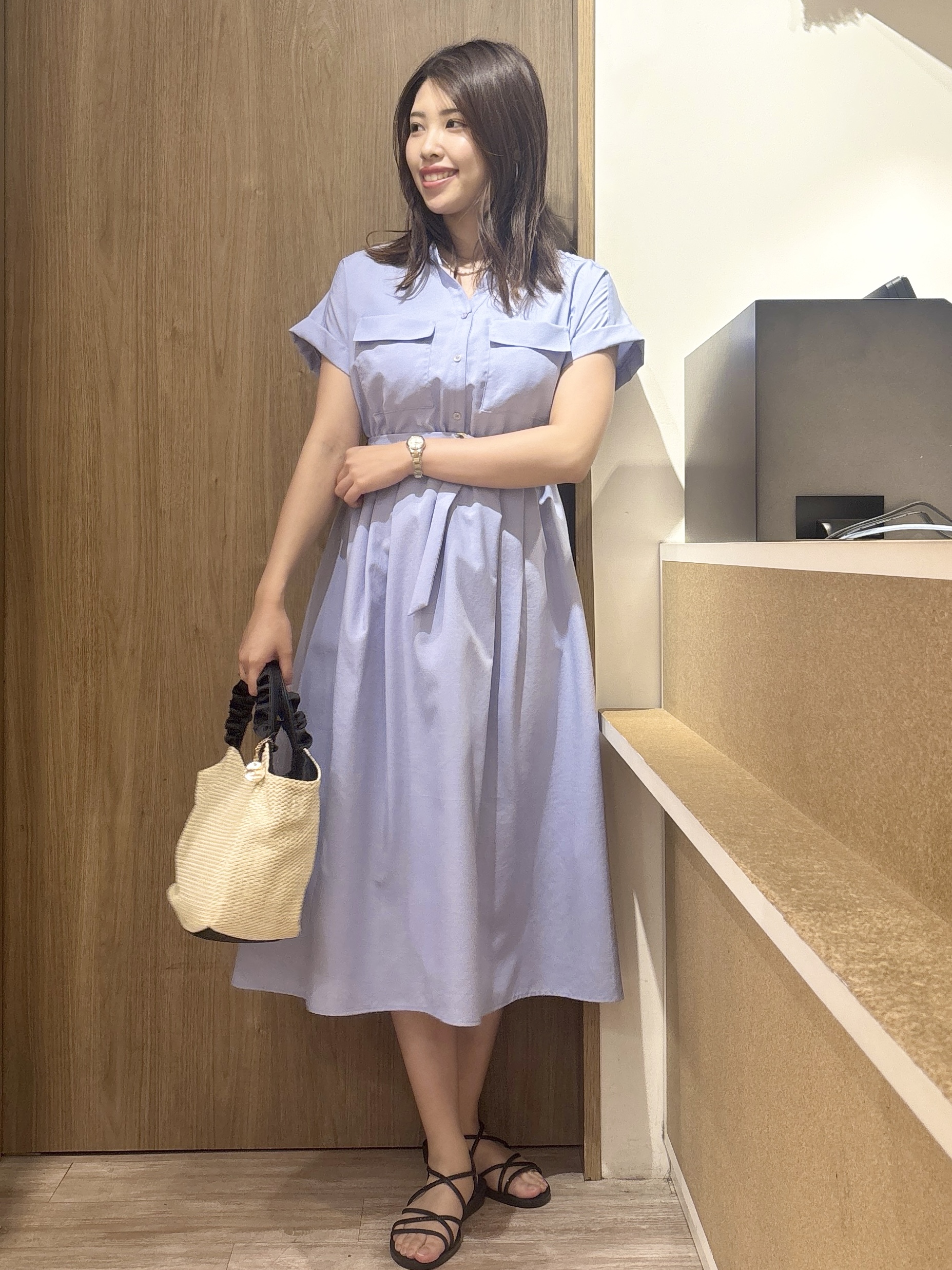 このかさんの「index｜ダブルポケットスキッパーワンピース【防シワ／洗濯機OK】《XS～3L／6col》」を使ったコーディネート