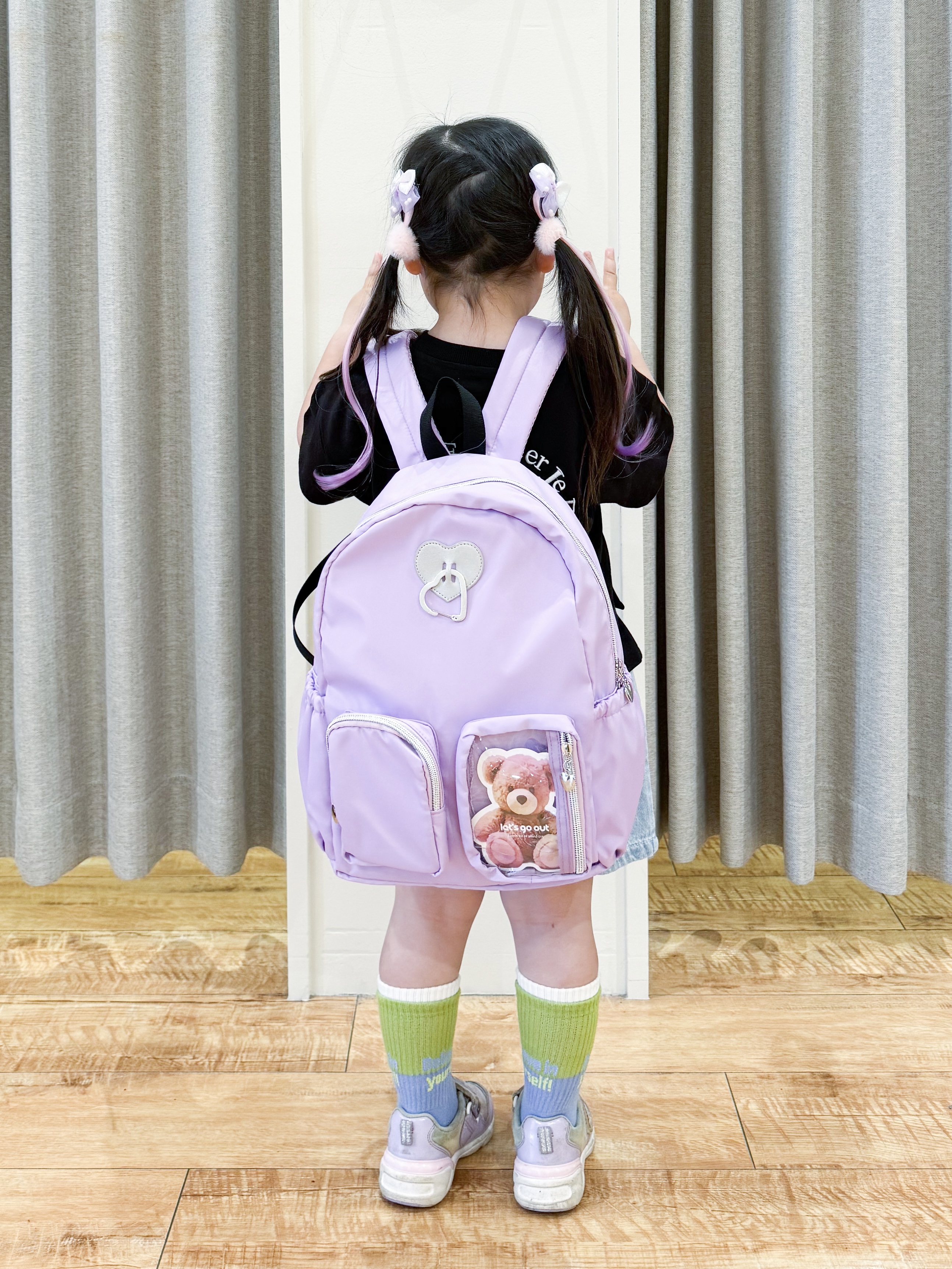 愛さんの「SHOO･LA･RUE｜【130-150cm】チャーム付きTシャツ」を使ったコーディネート
