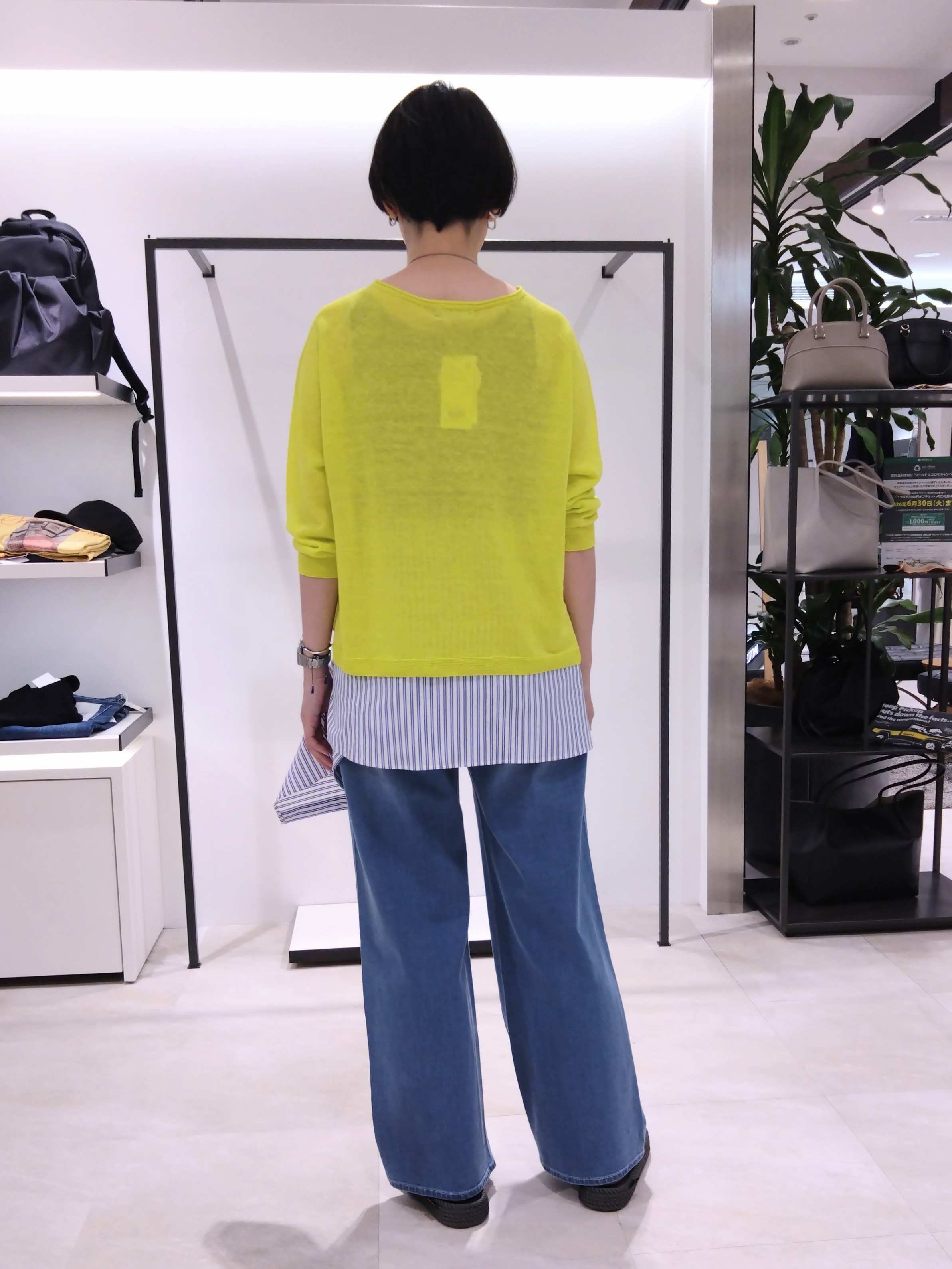 まちこさんの「UNTITLED｜【ゆったり/リラクシー】リネンボートネックプルオーバー」を使ったコーディネート