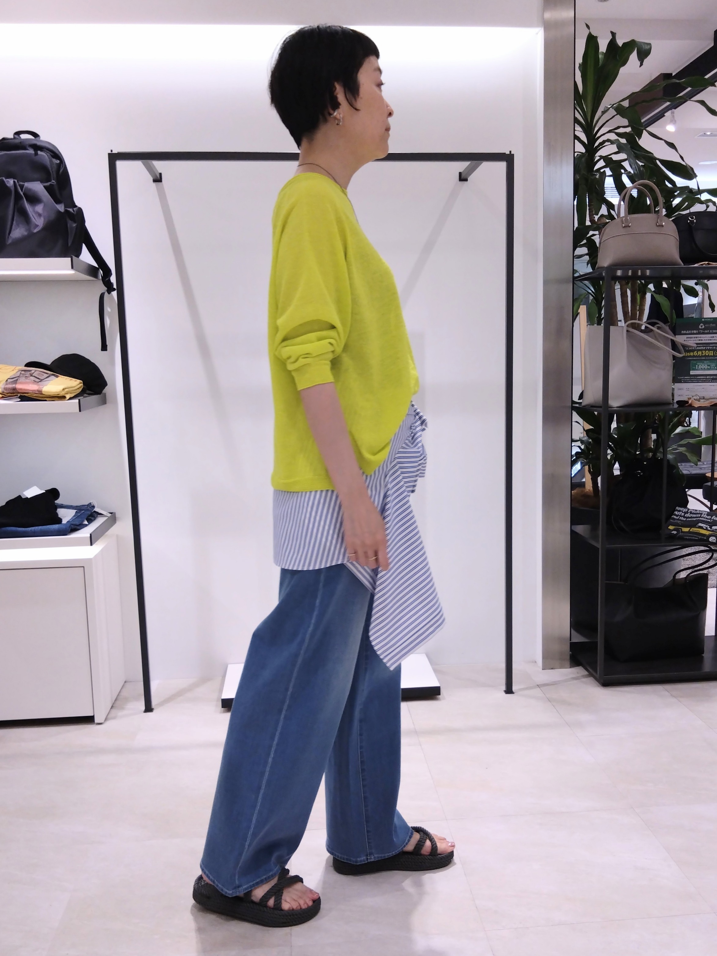 まちこさんの「UNTITLED｜【ゆったり/リラクシー】リネンボートネックプルオーバー」を使ったコーディネート