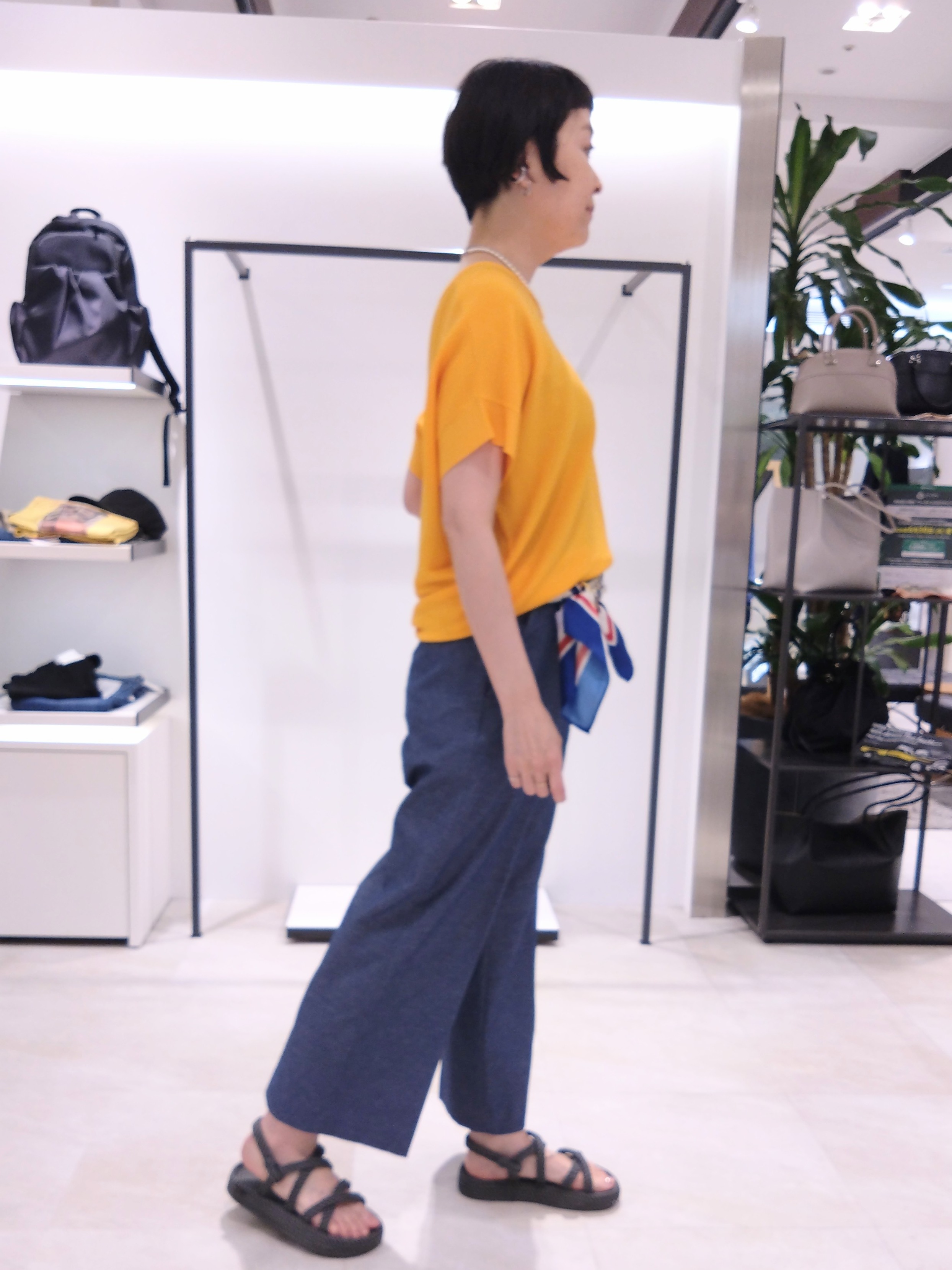 まちこさんの「UNTITLED｜【11色展開/体型カバー】前後2WAYフレンチスリーブニット」を使ったコーディネート