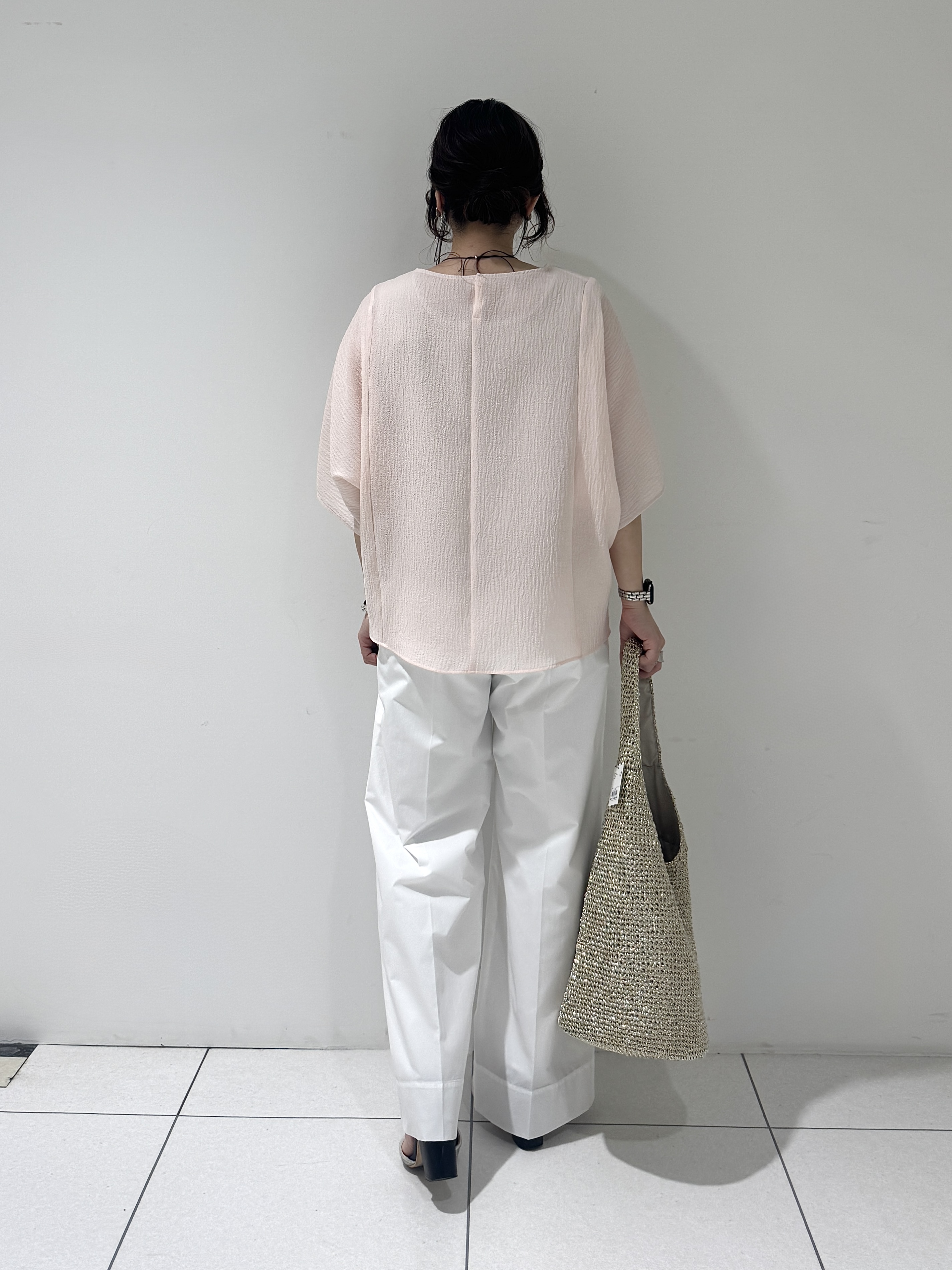 そんさんの「INDIVI｜【華奢見え】ジャカード ドルマントップス」を使ったコーディネート
