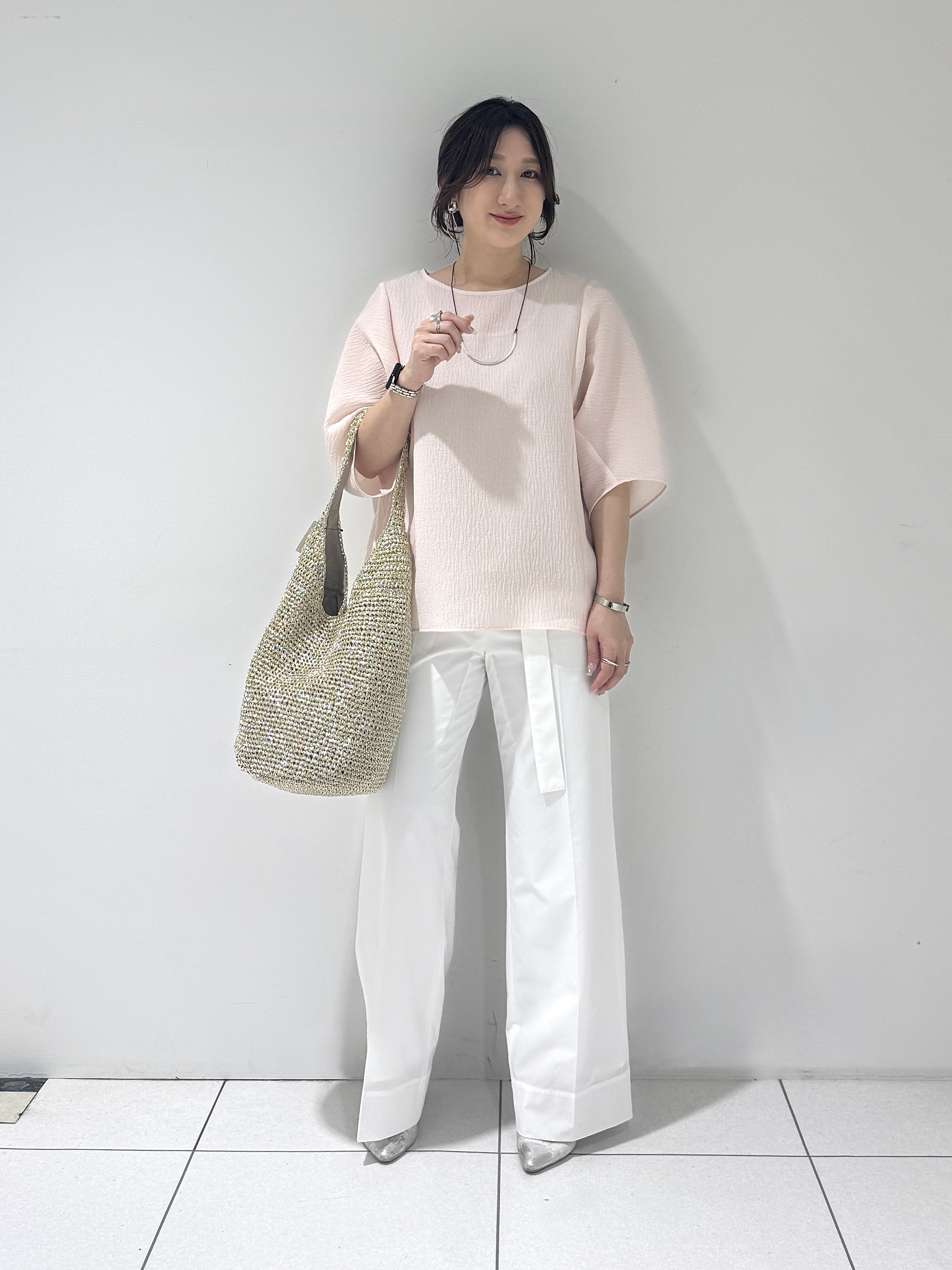 そんさんの「INDIVI｜【華奢見え】ジャカード ドルマントップス」を使ったコーディネート