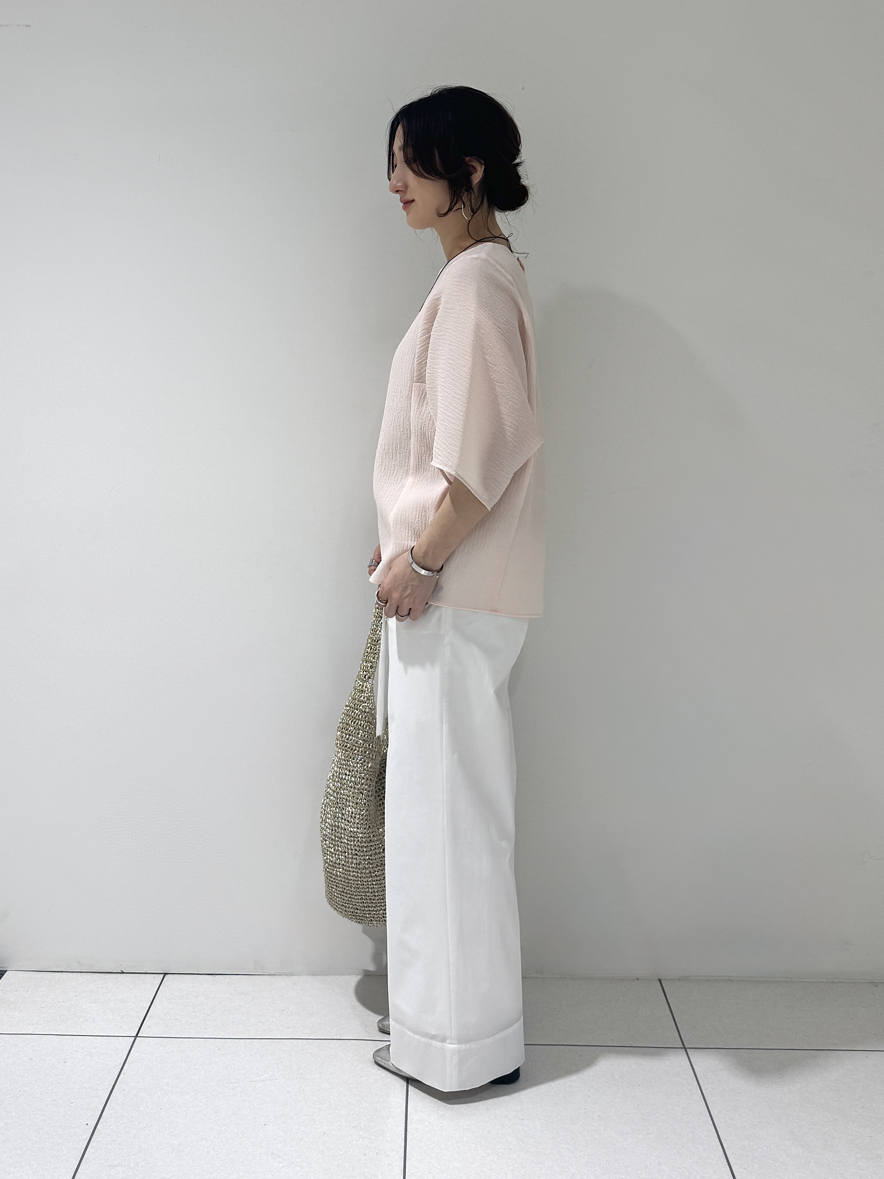 そんさんの「INDIVI｜【華奢見え】ジャカード ドルマントップス」を使ったコーディネート