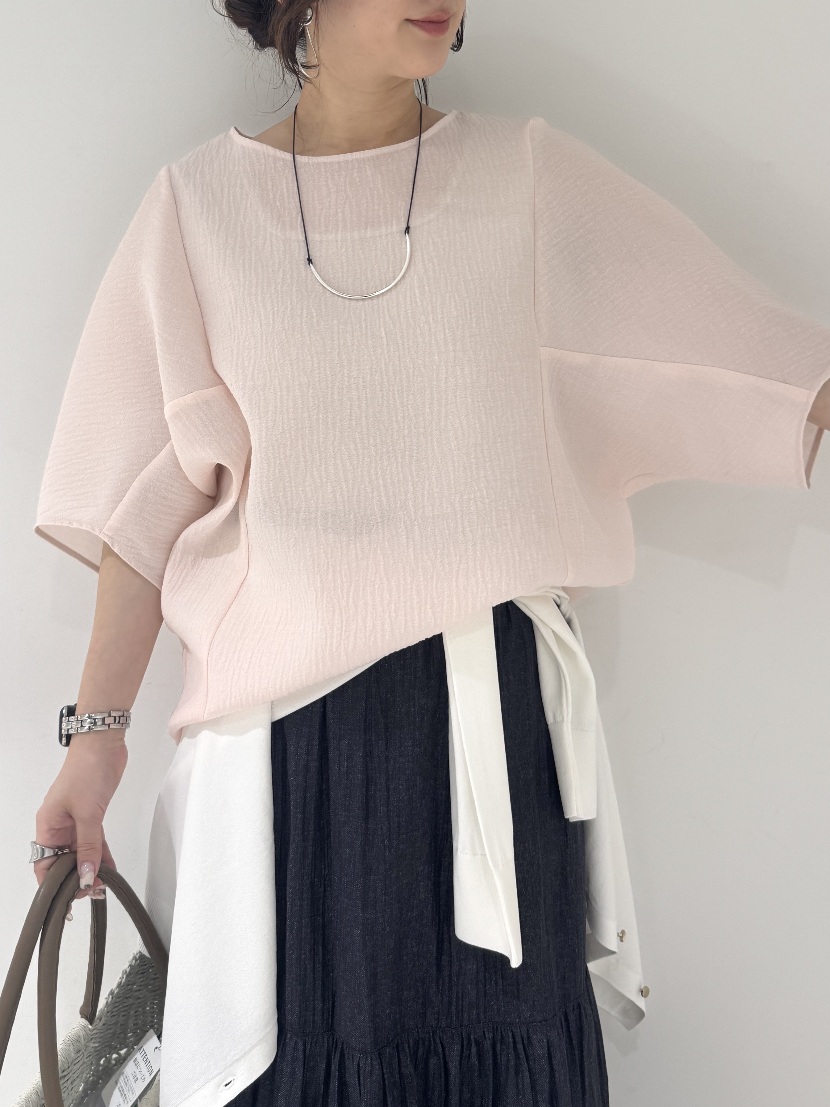 そんさんの「INDIVI｜【華奢見え】ジャカード ドルマントップス」を使ったコーディネート