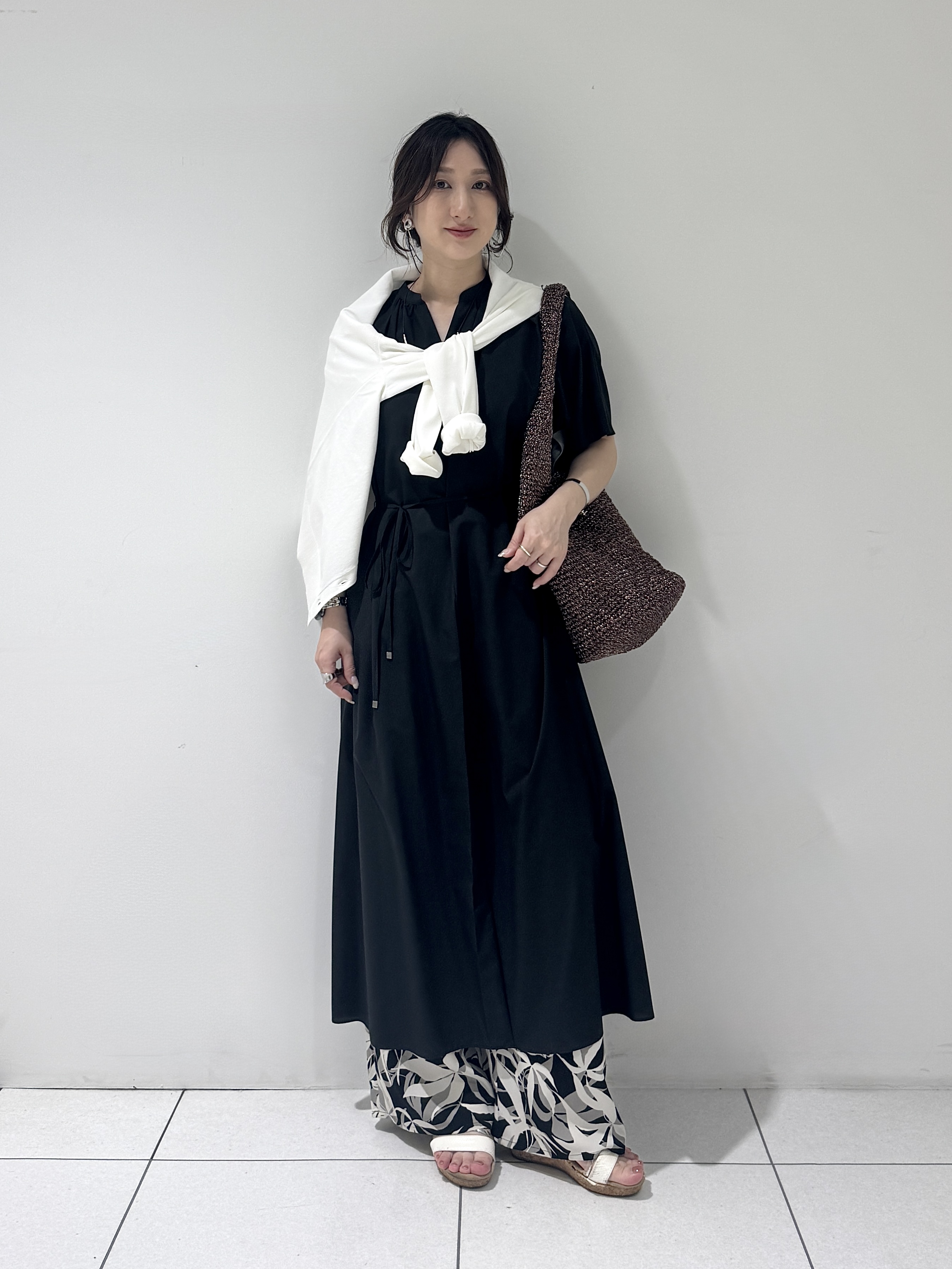 そんさんの「INDIVI｜【撥水／UVカット】ベルト付きワンピース」を使ったコーディネート