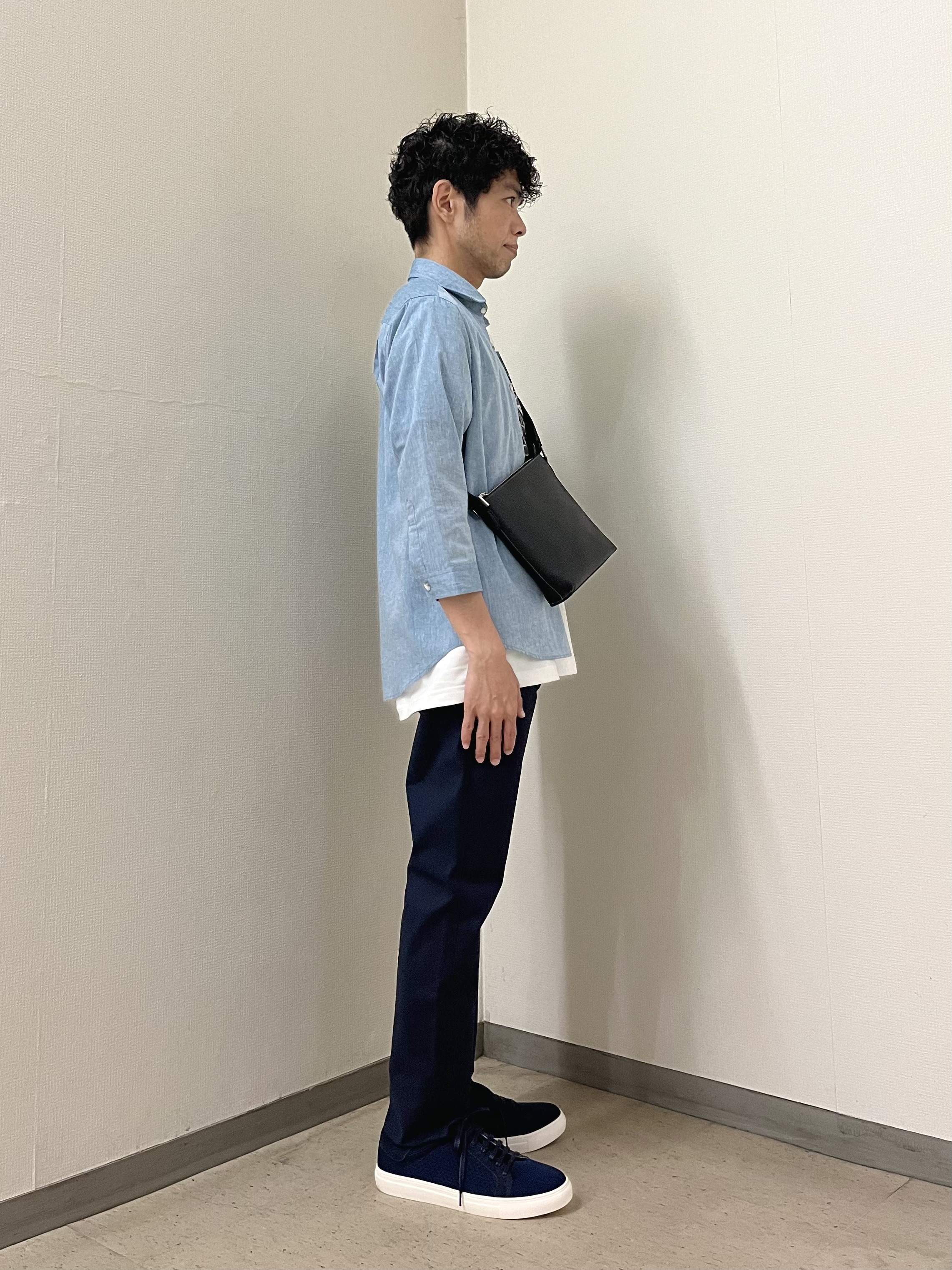 URAさんの「TAKEO KIKUCHI｜【接触冷感】ハイブリッド リネン 七分袖シャツ」を使ったコーディネート
