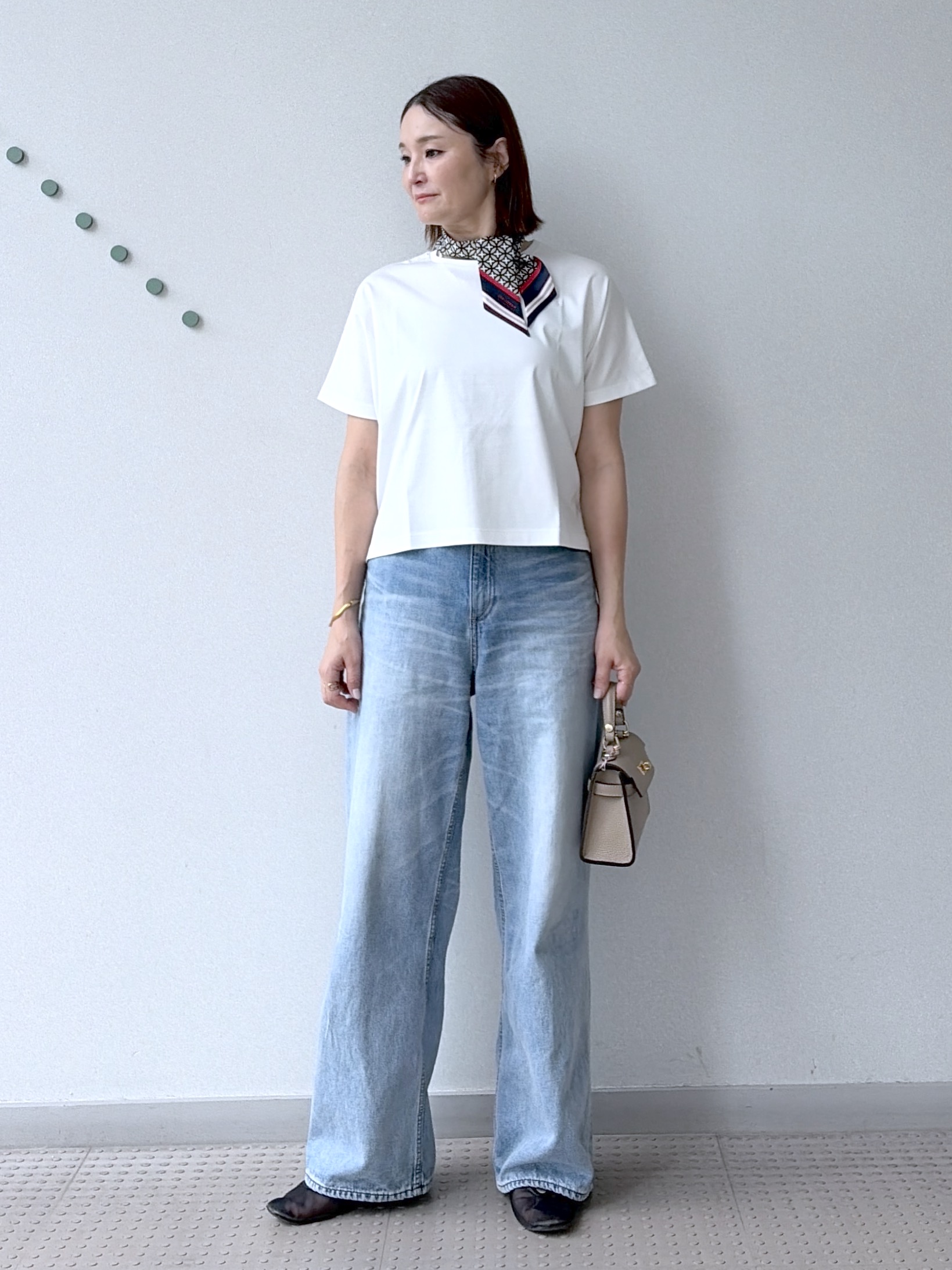 yoshikadoさんの「DRESSTERIOR｜【接触冷感／抗菌防臭／消臭】アイスクリアコットンドルマンTシャツ」を使ったコーディネート