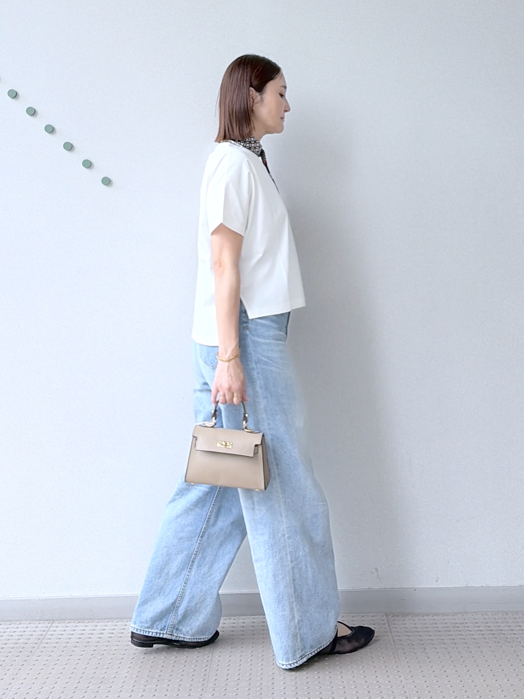 yoshikadoさんの「DRESSTERIOR｜【接触冷感／抗菌防臭／消臭】アイスクリアコットンドルマンTシャツ」を使ったコーディネート