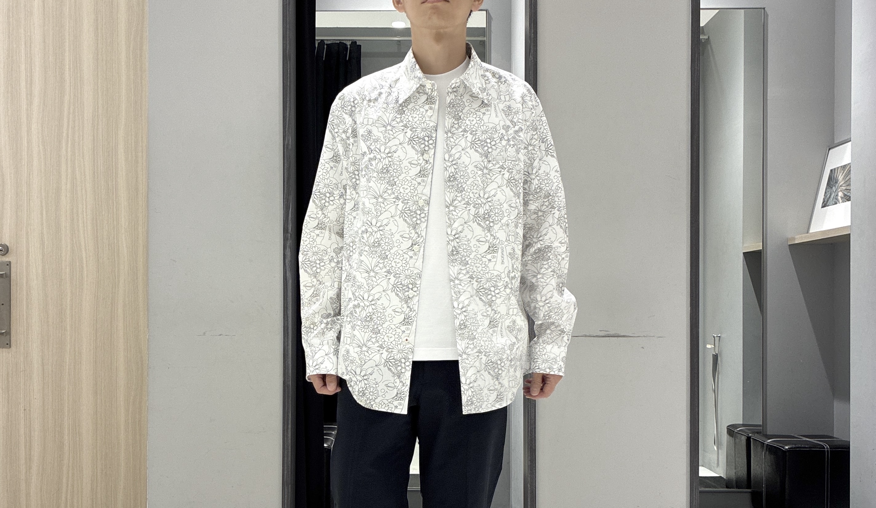 わいずみさんの「TAKEO KIKUCHI｜【BOWLER HAT LABEL】ビリケンプリント 長袖シャツ」を使ったコーディネート