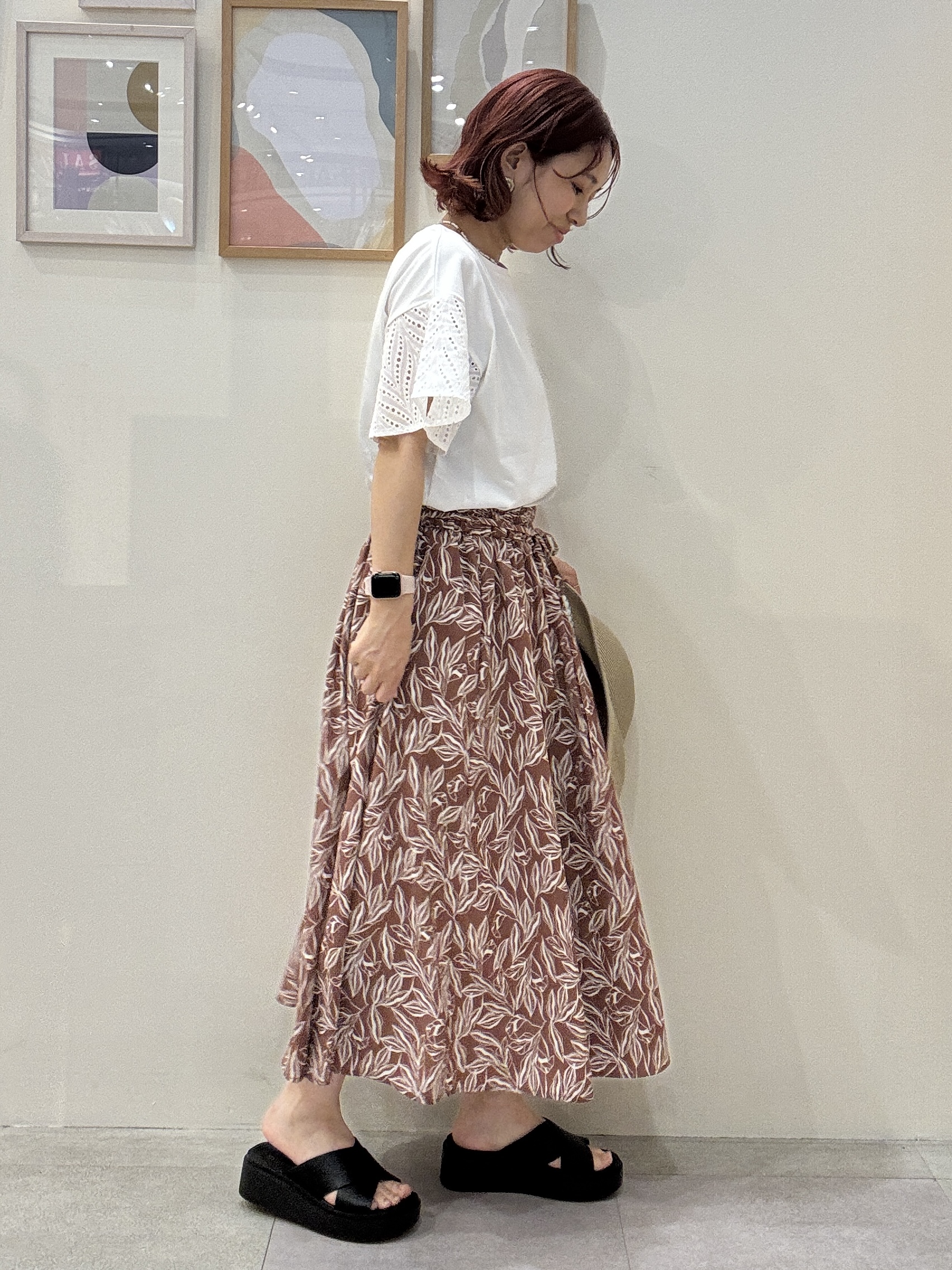 たけぴさんの「SHOO･LA･RUE｜【汗じみ防止/ひんやり/S-LL】レースが華やか お袖フレアTシャツ」を使ったコーディネート