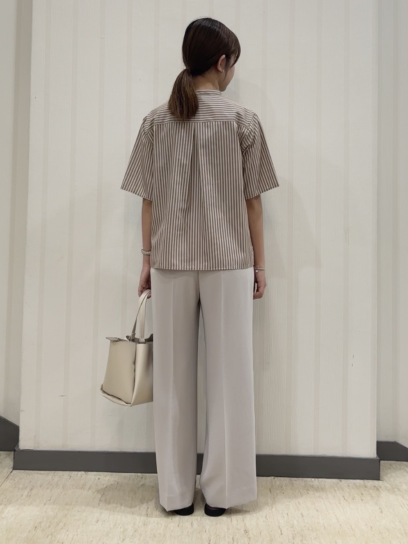 ちひさんの「INDIVI｜【洗える／UVケア／SETUP可】着る日傘ワイドパンツ」を使ったコーディネート