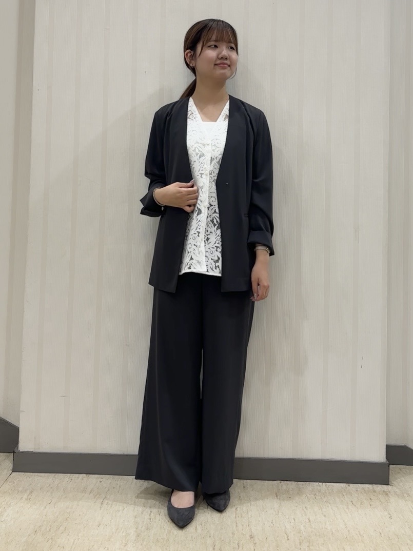 ちひさんの「INDIVI｜【さらに軽く軽快！／着る日傘】イージーワイドパンツ」を使ったコーディネート