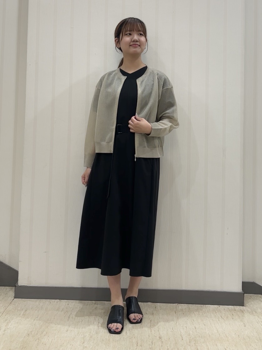 ちひさんの「INDIVI｜【撥水／UVケア／SETUP可能】軽量ベルト付きAラインワンピース」を使ったコーディネート