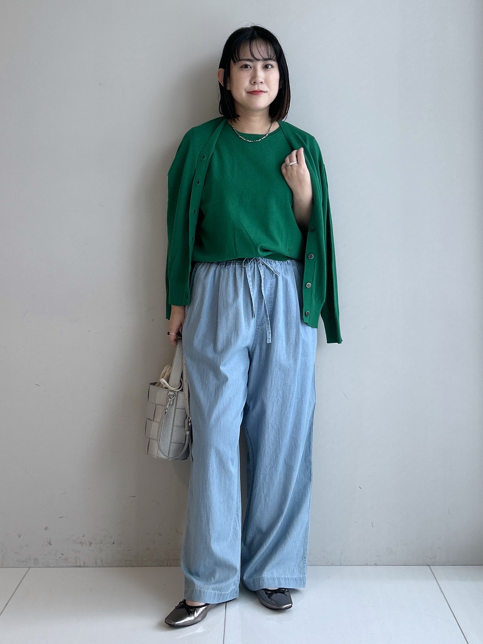 Hirokaさんの「Dessin｜【9色展開/接触冷感/UVカット】ドライタッチサマーニットT」を使ったコーディネート