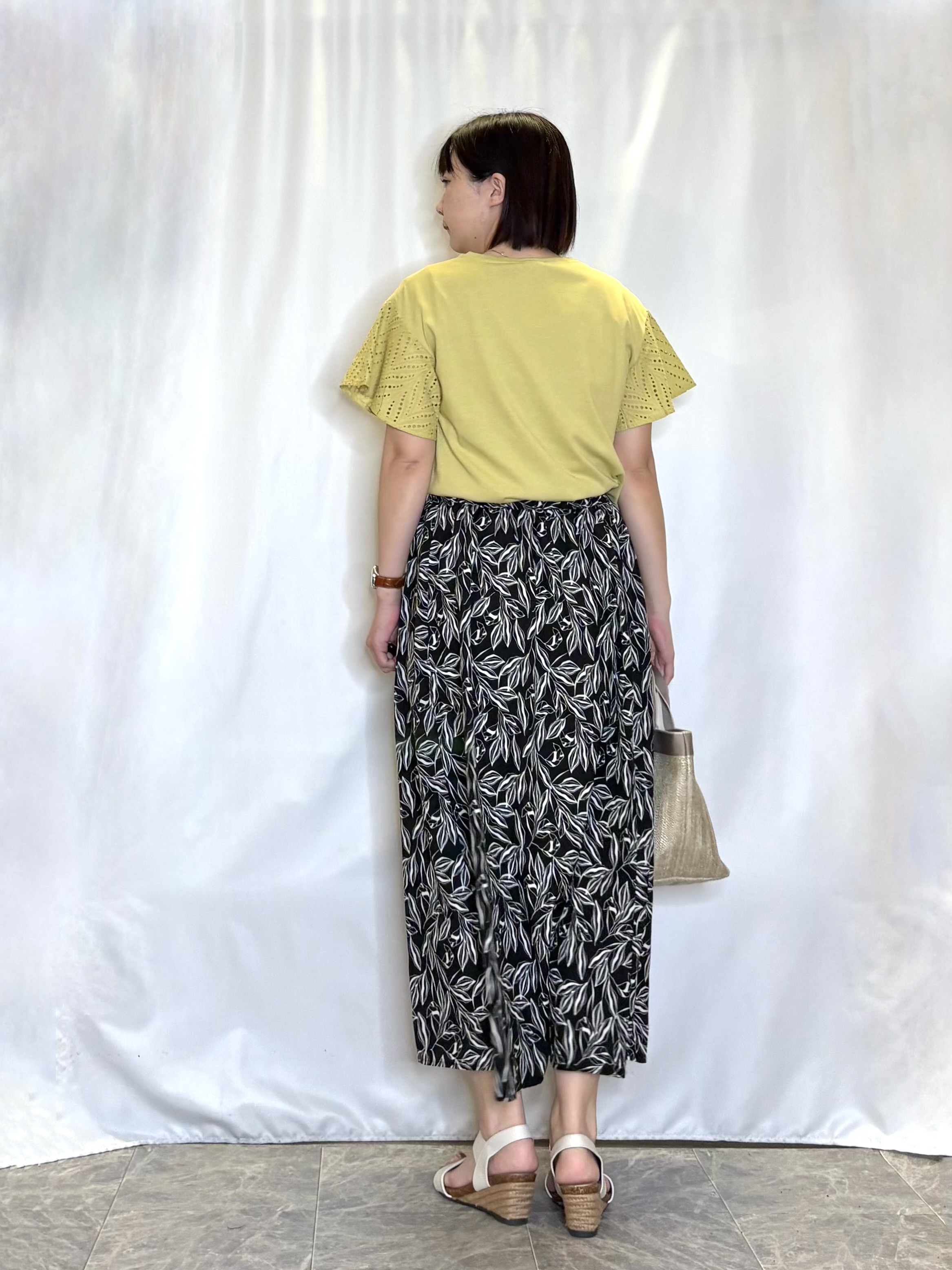 ネリさんの「SHOO･LA･RUE｜【汗じみ防止/ひんやり/S-LL】レースが華やか お袖フレアTシャツ」を使ったコーディネート