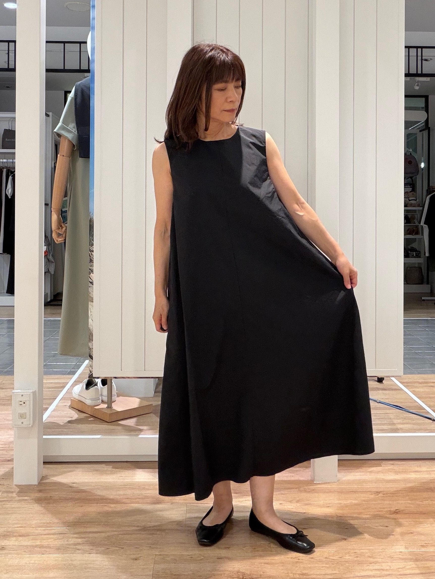 Fujitaさんの「Dessin｜【マシンウォッシャブル】ドライタッチVネックニットカーディガン」を使ったコーディネート