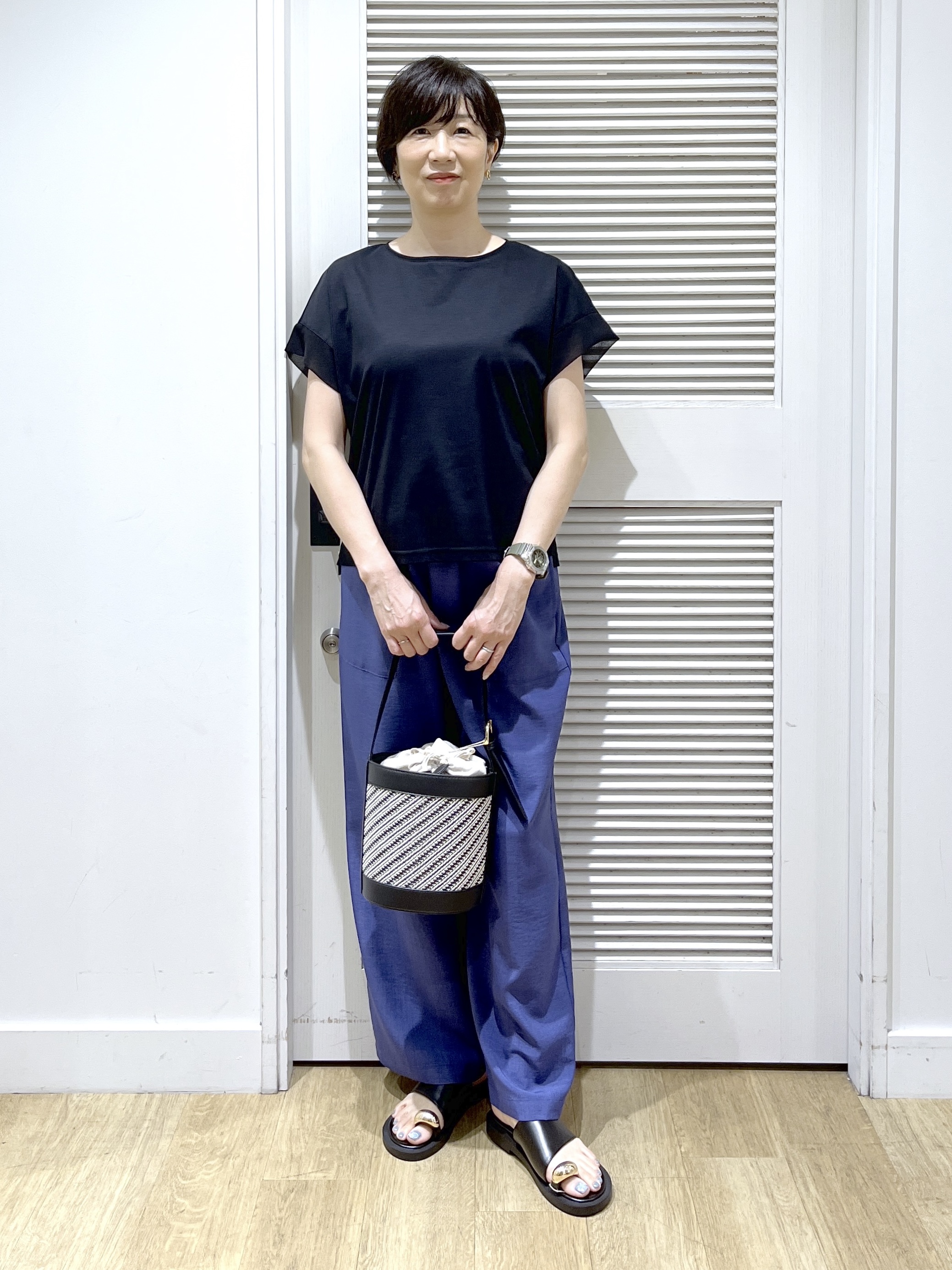 Miyazakiさんの「Dessin｜メタルアクセントサムリングサンダル」を使ったコーディネート