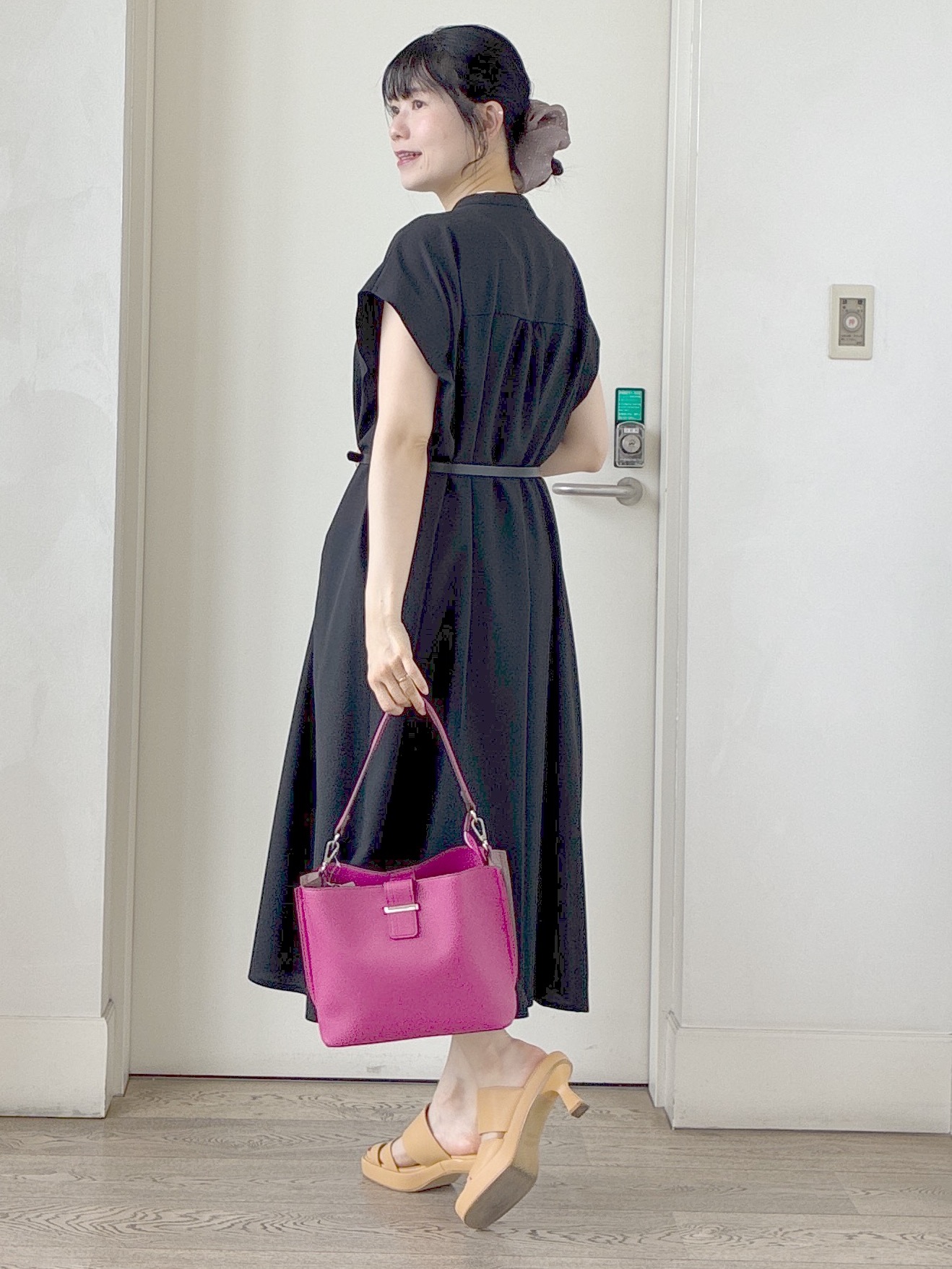  beni_gingerさんの「Reflect｜すっきり見えバンドカラーシャツワンピース」を使ったコーディネート