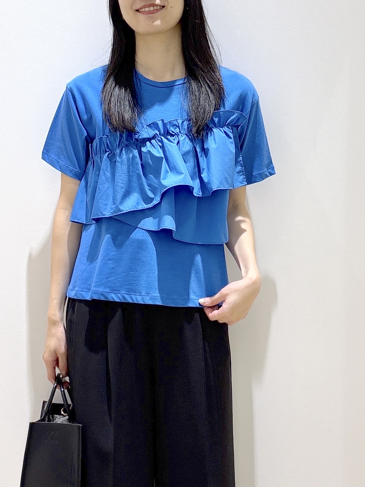 sachikoさんの「OPAQUE.CLIP｜【接触冷感】アシメフリルドッキングカットソー《洗濯機OK》」を使ったコーディネート