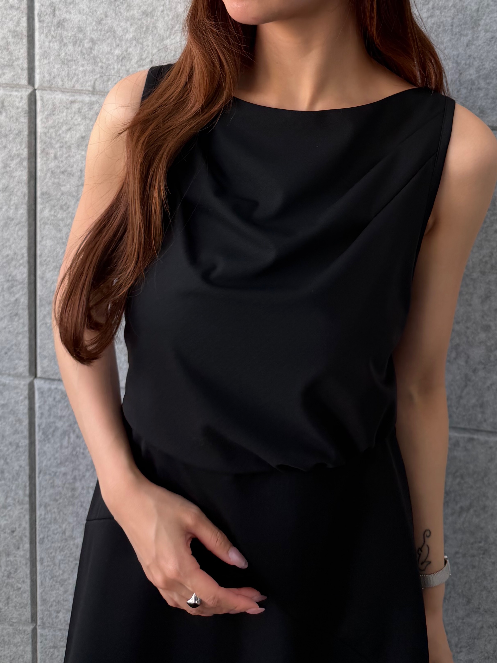kanamiさんの「CODE A｜apron dress」を使ったコーディネート