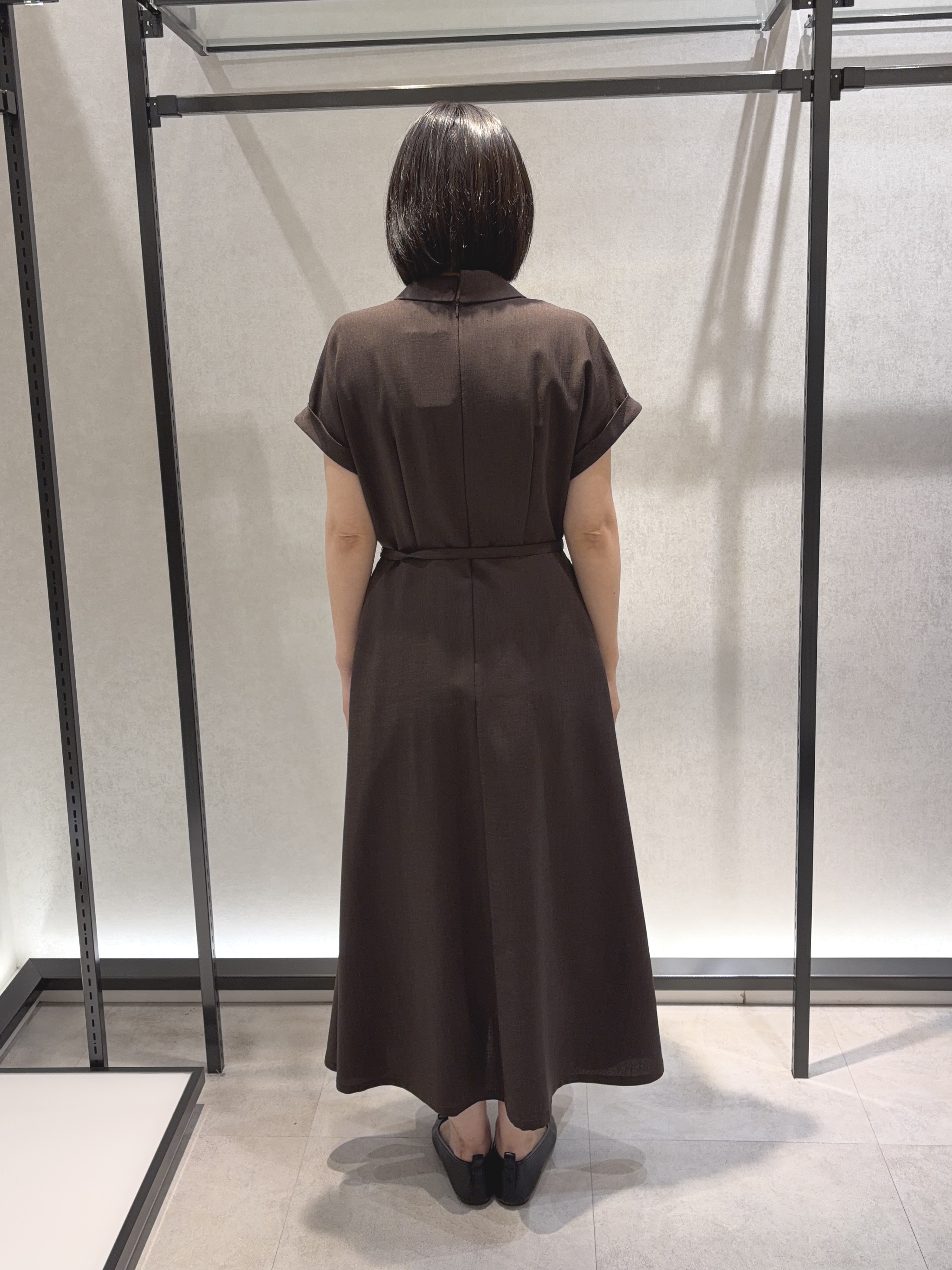 わたなべさんの「UNTITLED｜【接触冷感/UVカット/イージーケア】テーラードカラーワンピース」を使ったコーディネート