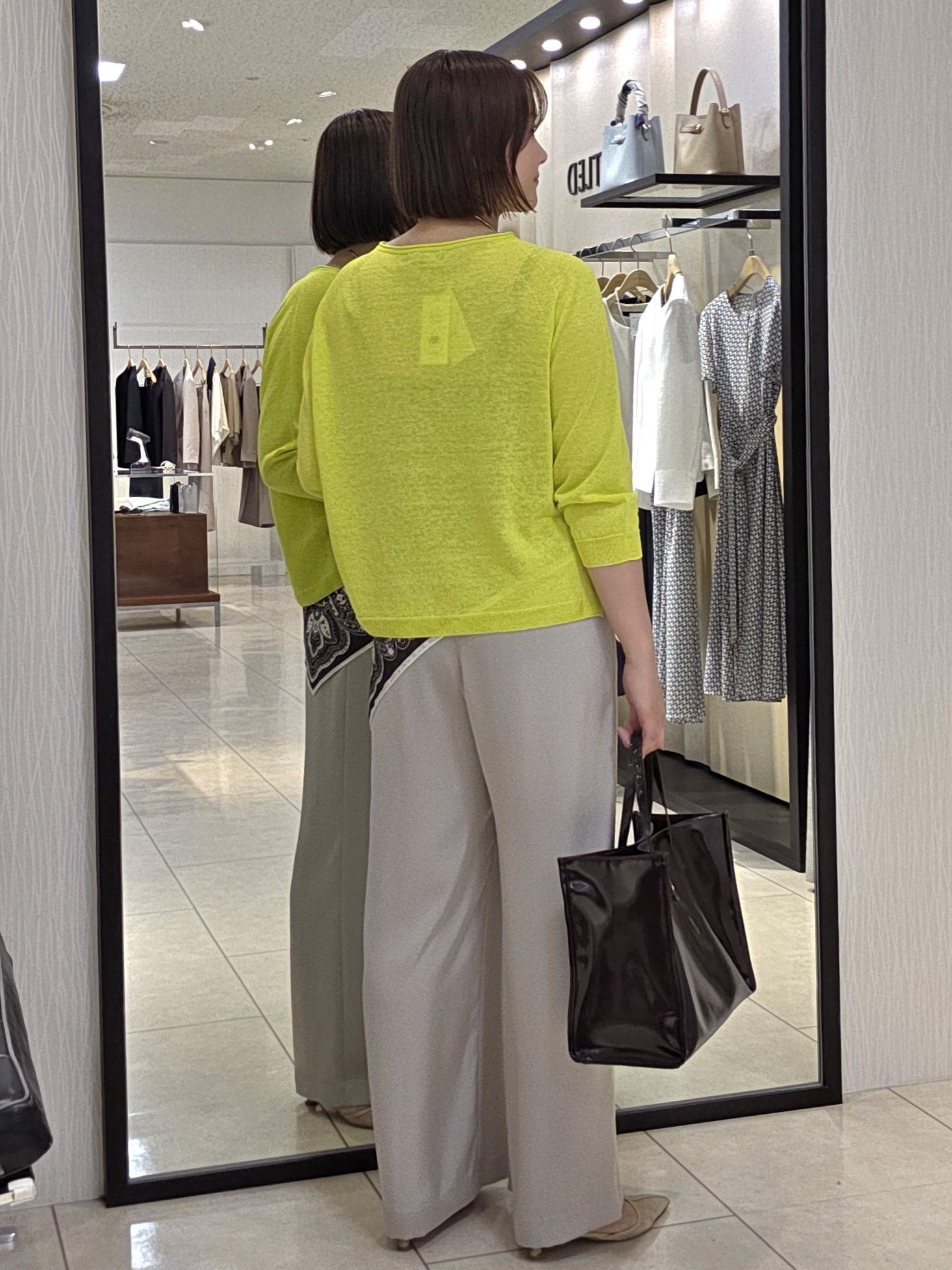 naokoさんの「UNTITLED｜【ゆったり/リラクシー】リネンボートネックプルオーバー」を使ったコーディネート