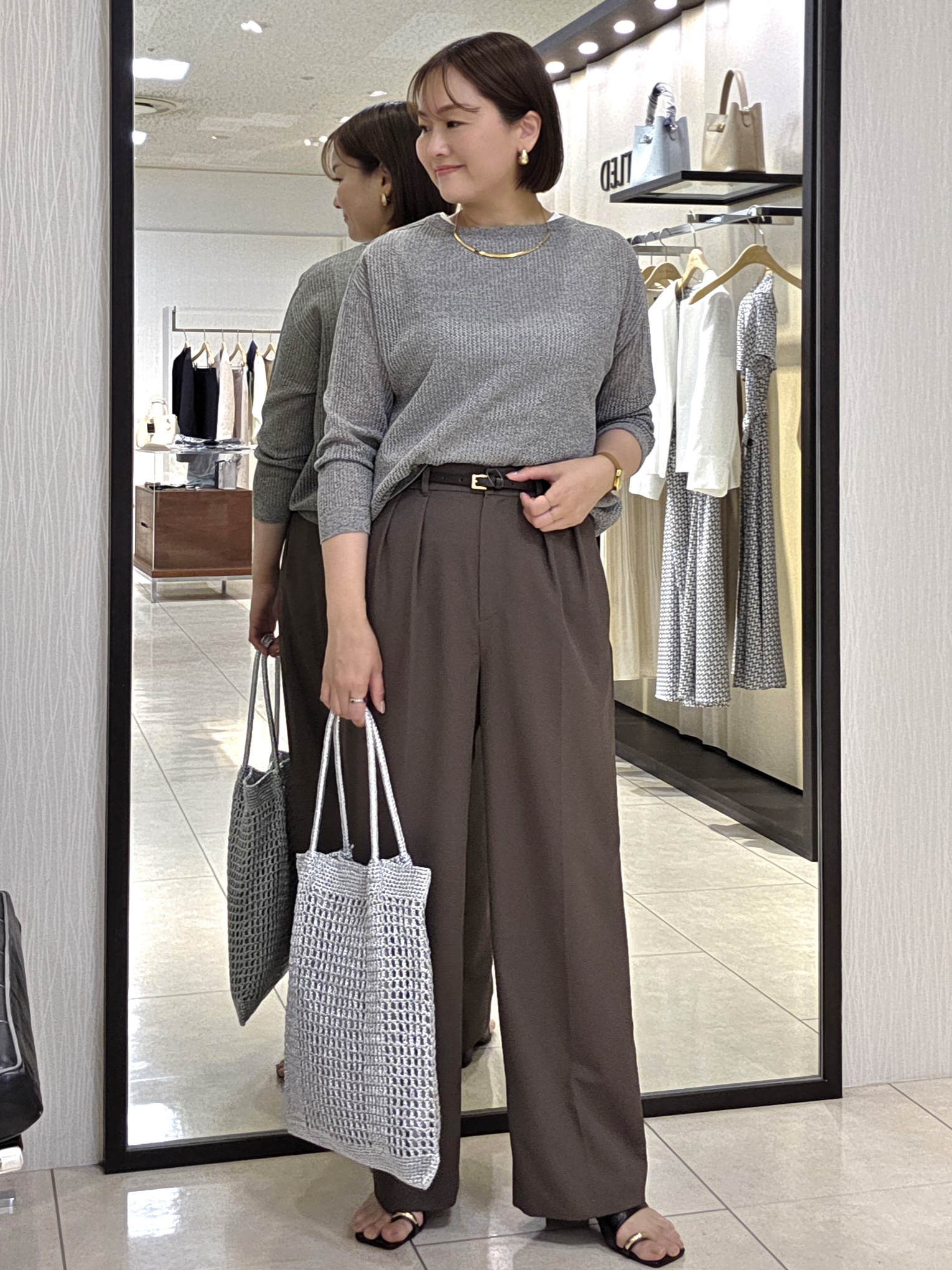 naokoさんの「UNTITLED｜シアーメッシュニット」を使ったコーディネート