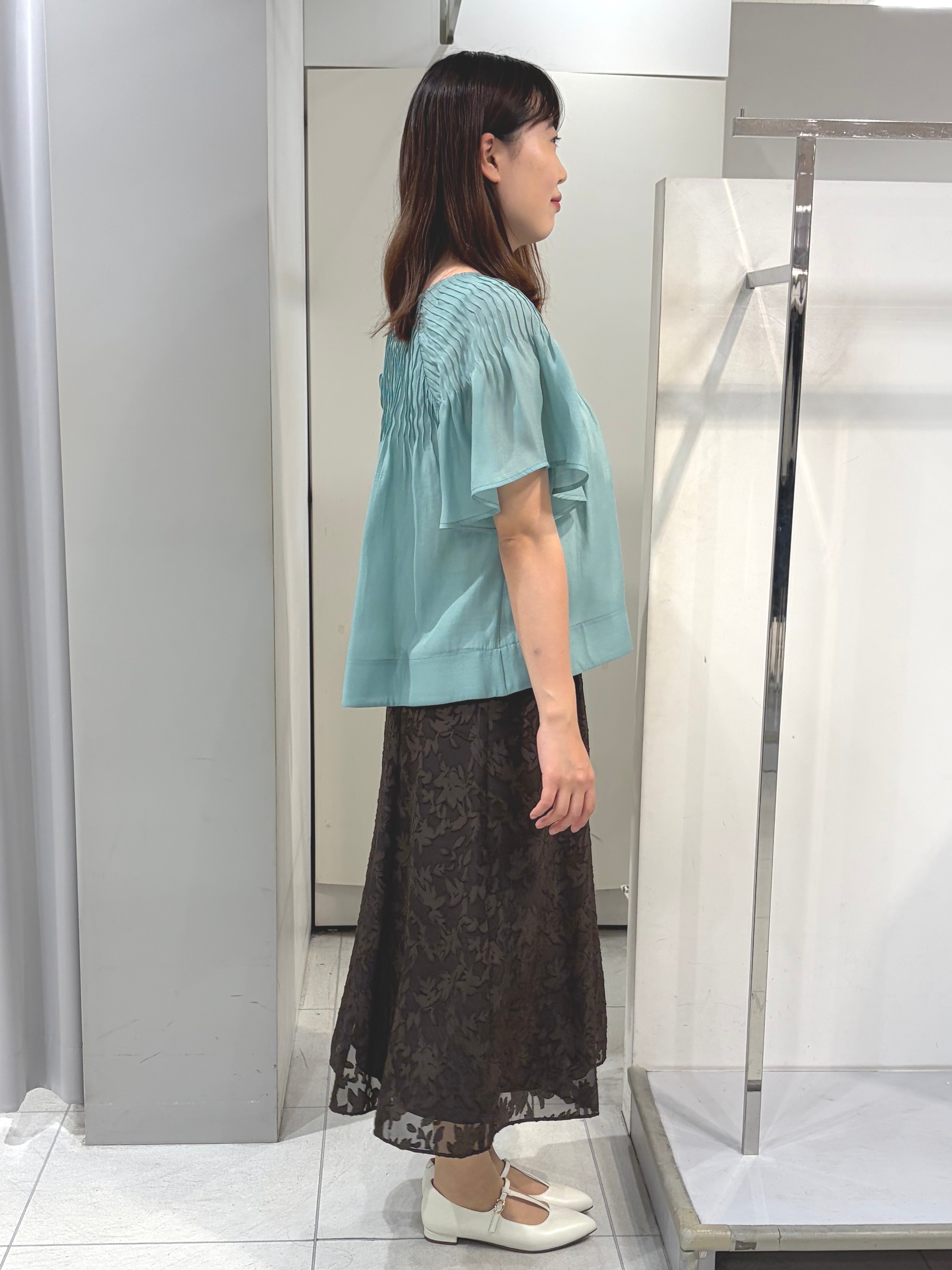 AZUSAさんの「Reflect｜ピンタックデザインフレアスリーブブラウス」を使ったコーディネート