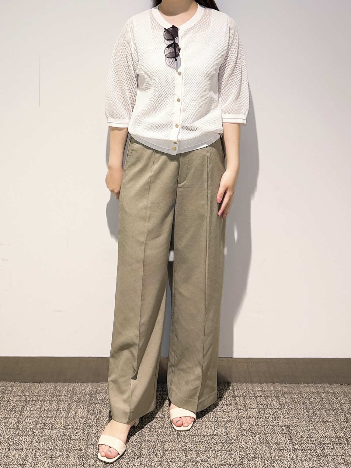 みーさんの「grove｜【貴島明日香さん着用・洗える】透けない、大人のメッシュカーディガン」を使ったコーディネート