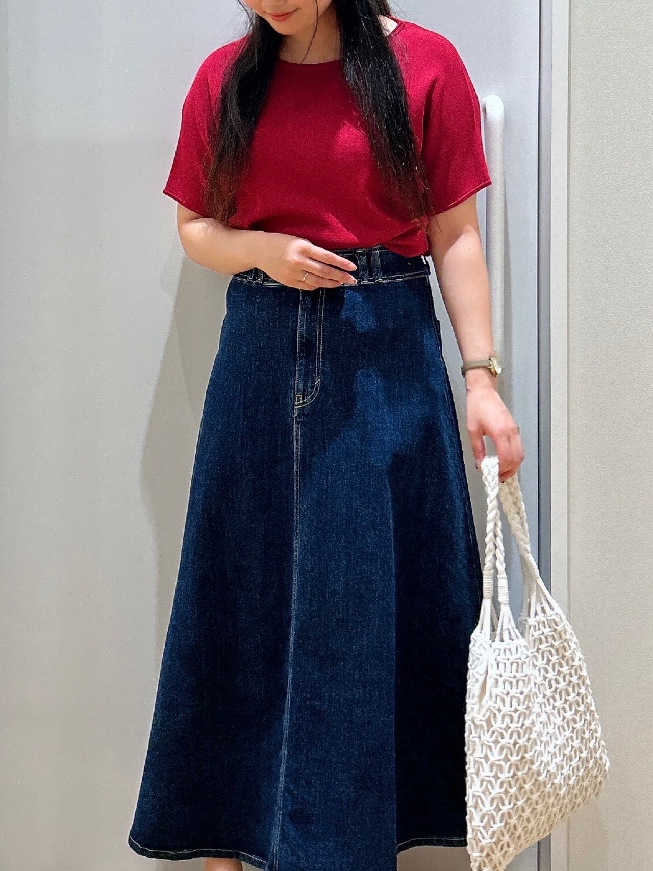 みいさんの「grove｜【シリーズ累計36万枚！名品ニット】やわらかドライタッチ ドルマンニット」を使ったコーディネート
