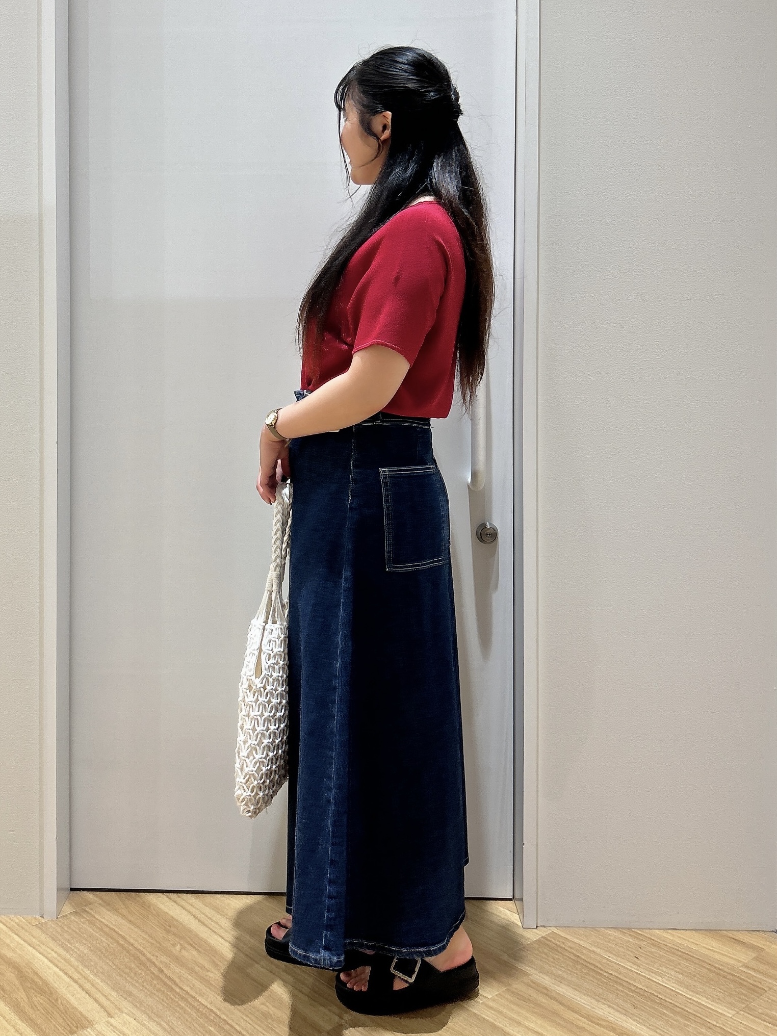 みいさんの「grove｜【シリーズ累計36万枚！名品ニット】やわらかドライタッチ ドルマンニット」を使ったコーディネート