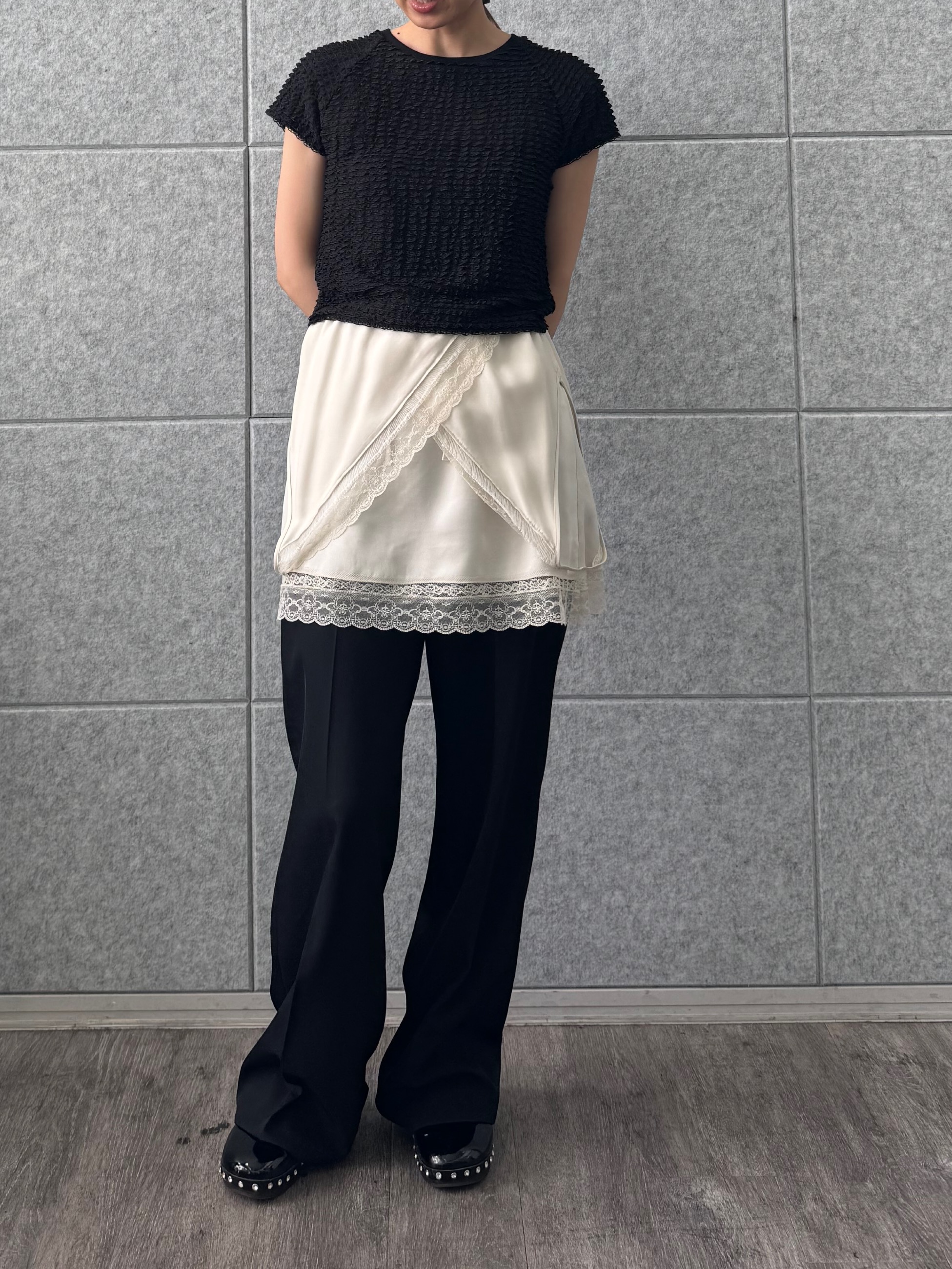 designer yukaさんの「CODE A｜frill mini tee」を使ったコーディネート