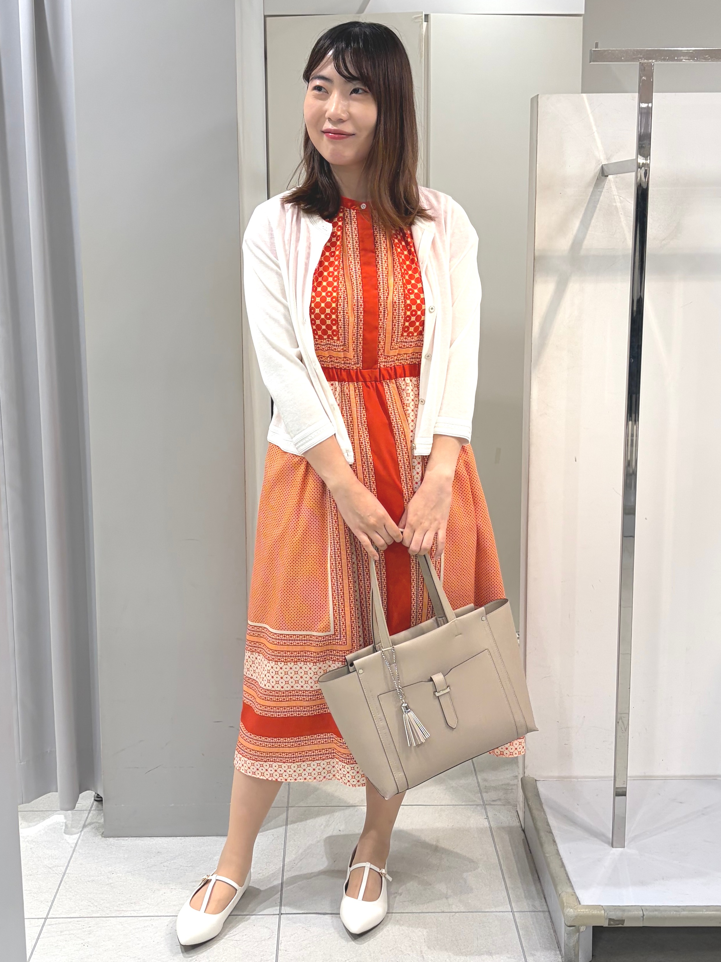AZUSAさんの「Reflect｜幾何学柄フレンチスリーブワンピース」を使ったコーディネート