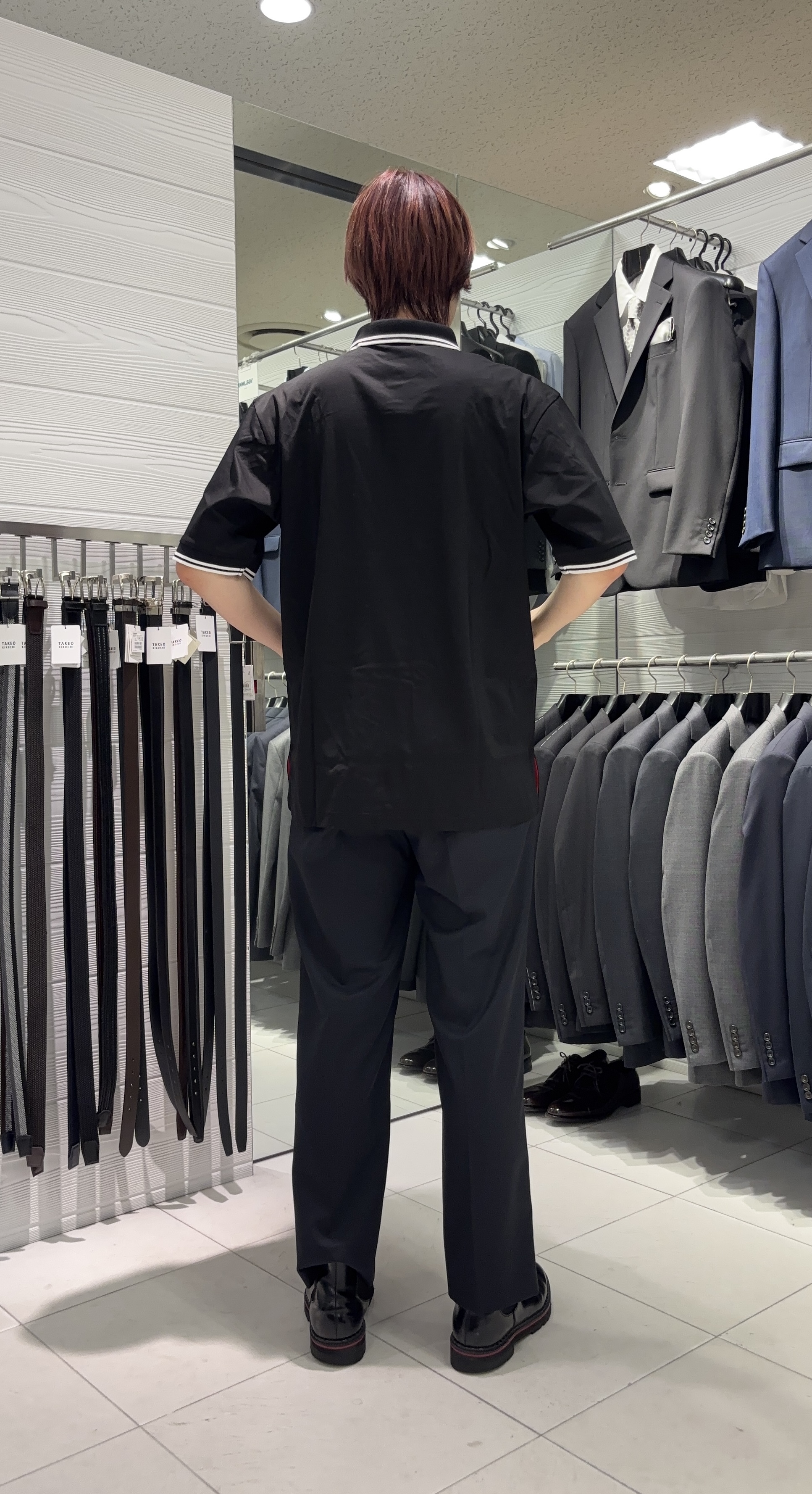 こうへいさんの「TAKEO KIKUCHI｜【BOWLER HAT LABEL】TWギャバジン ワイドイージースラックス」を使ったコーディネート