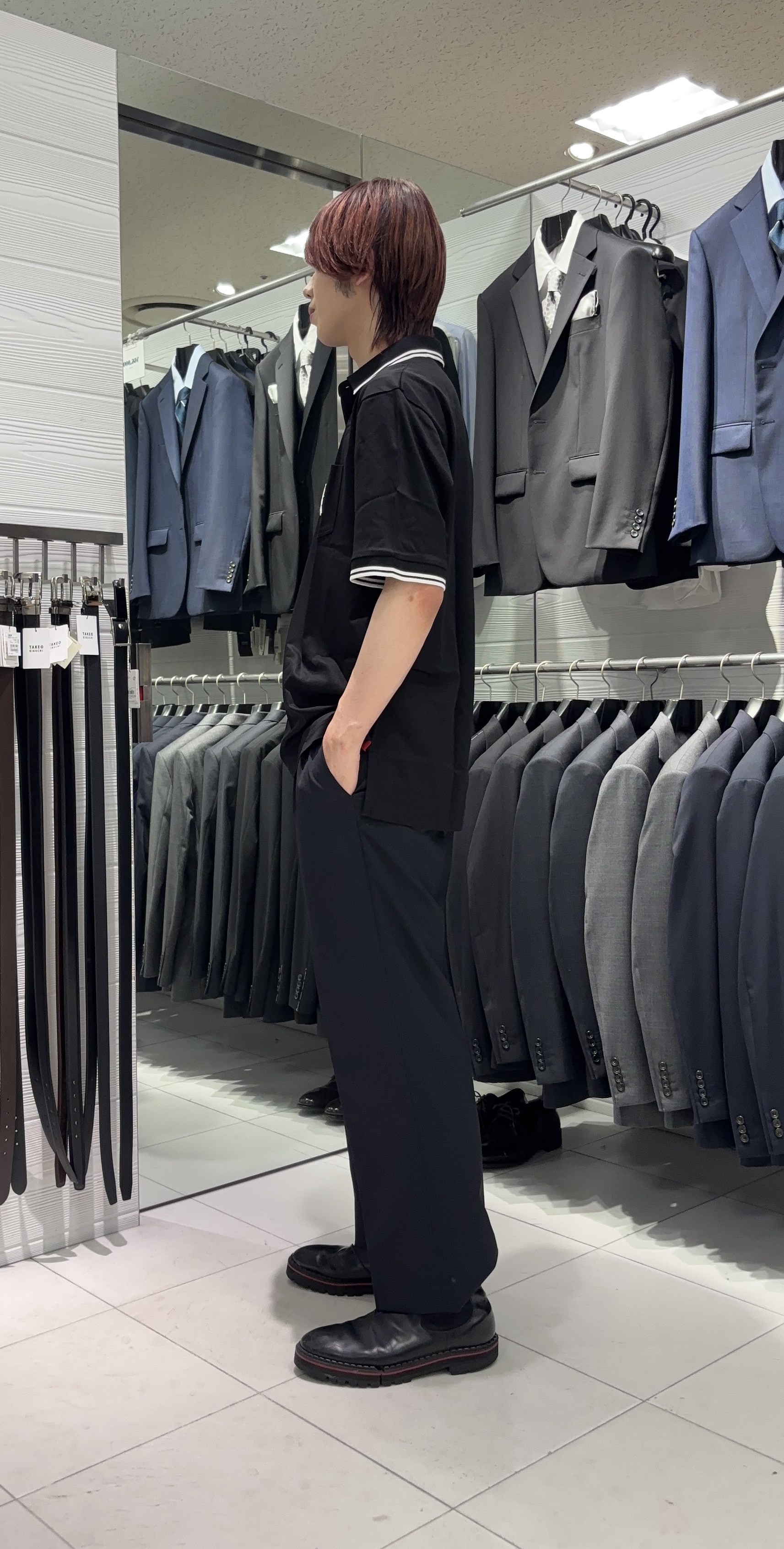 こうへいさんの「TAKEO KIKUCHI｜【BOWLER HAT LABEL】TWギャバジン ワイドイージースラックス」を使ったコーディネート