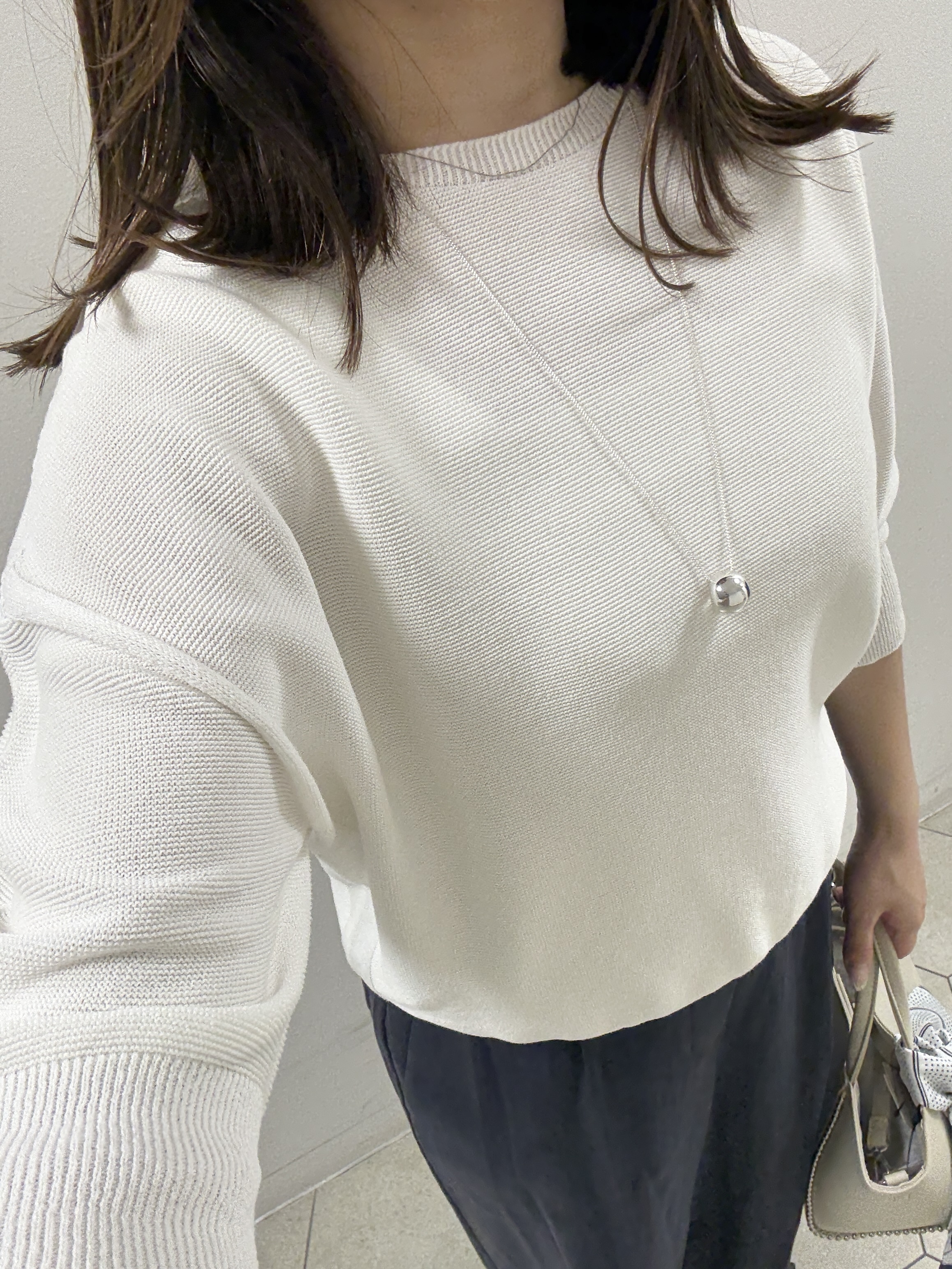 kahoさんの「INDIVI｜【洗える／ドライタッチ／和紙混】ガーター編みニット」を使ったコーディネート