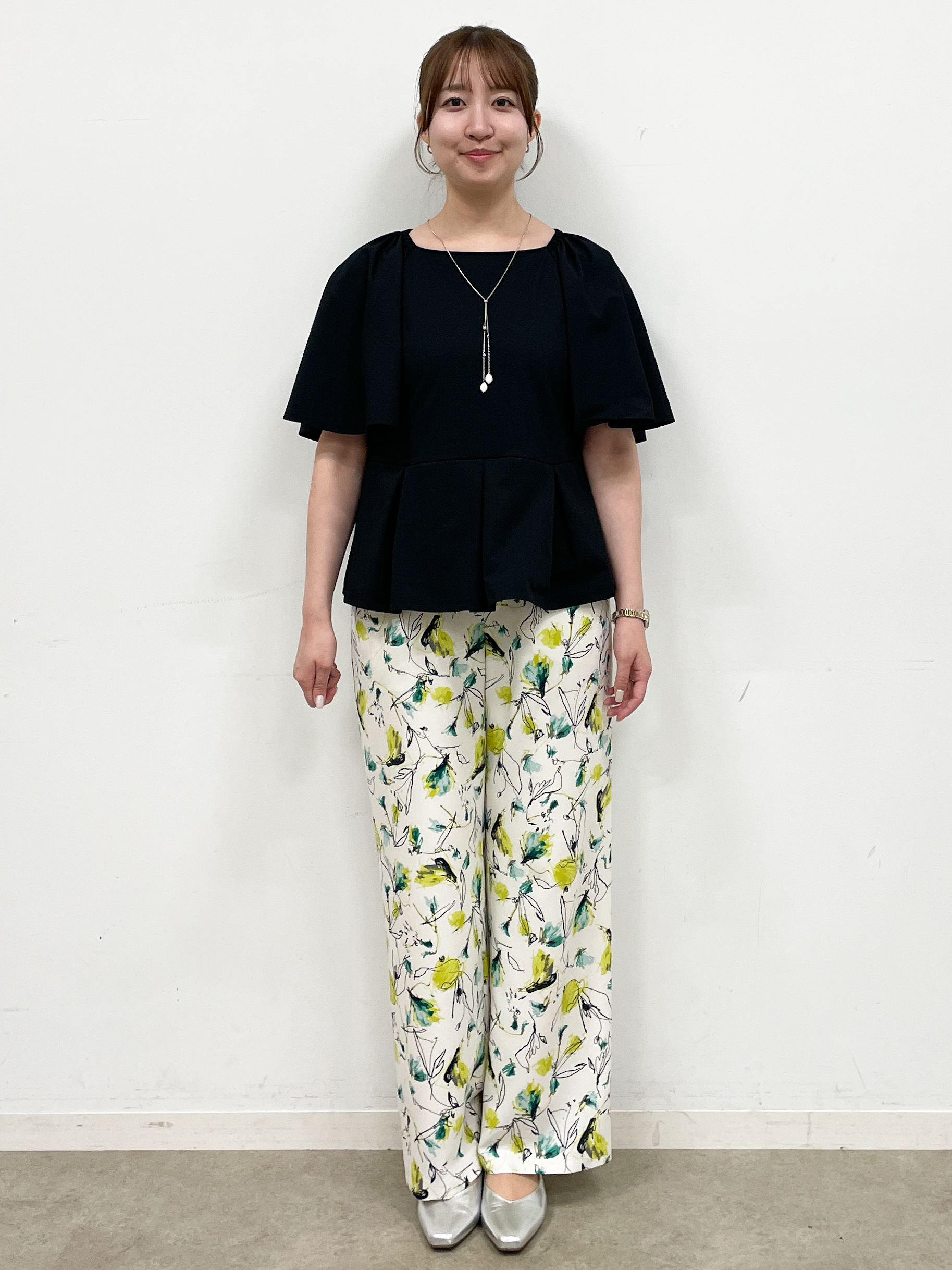 mikikoさんの「Reflect｜【セットアップ可】ボタニカル調プリントワイドパンツ」を使ったコーディネート