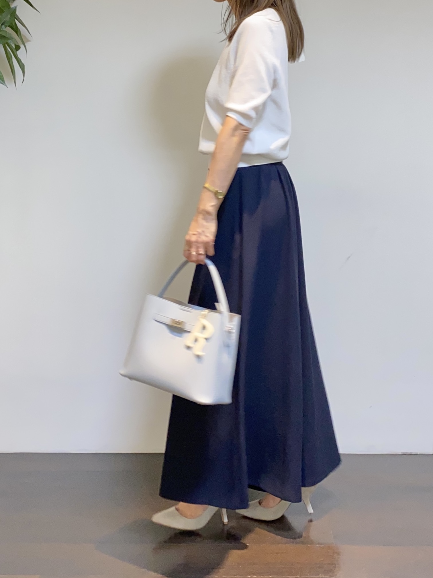 tomoさんの「UNTITLED｜【アンサンブル可】ラメ混クルーネックカーディガン」を使ったコーディネート